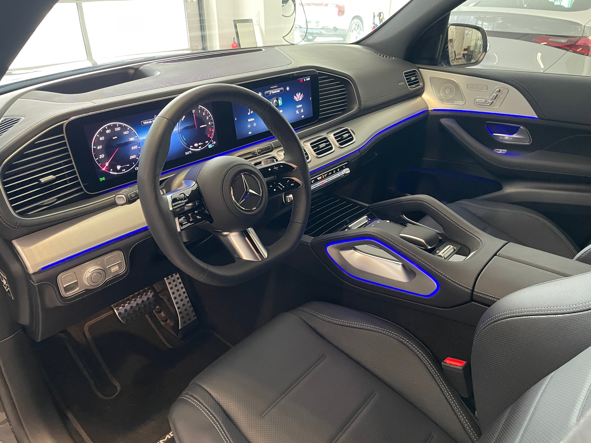 MERCEDES-BENZ GLE 350 de EQ Hybrid 4Matic 9G-Tronic AMG Line EQ Star-image-11