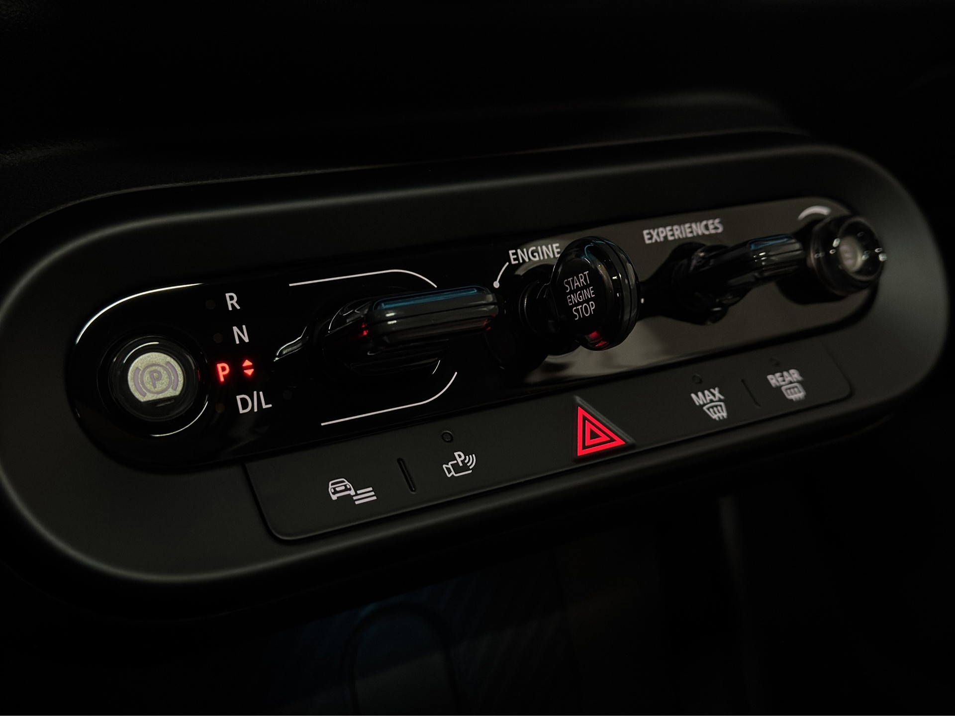 MINI Cooper S DKG "Pano-Head-Up-RF.-Kamera-Harman Kardon"-image-15