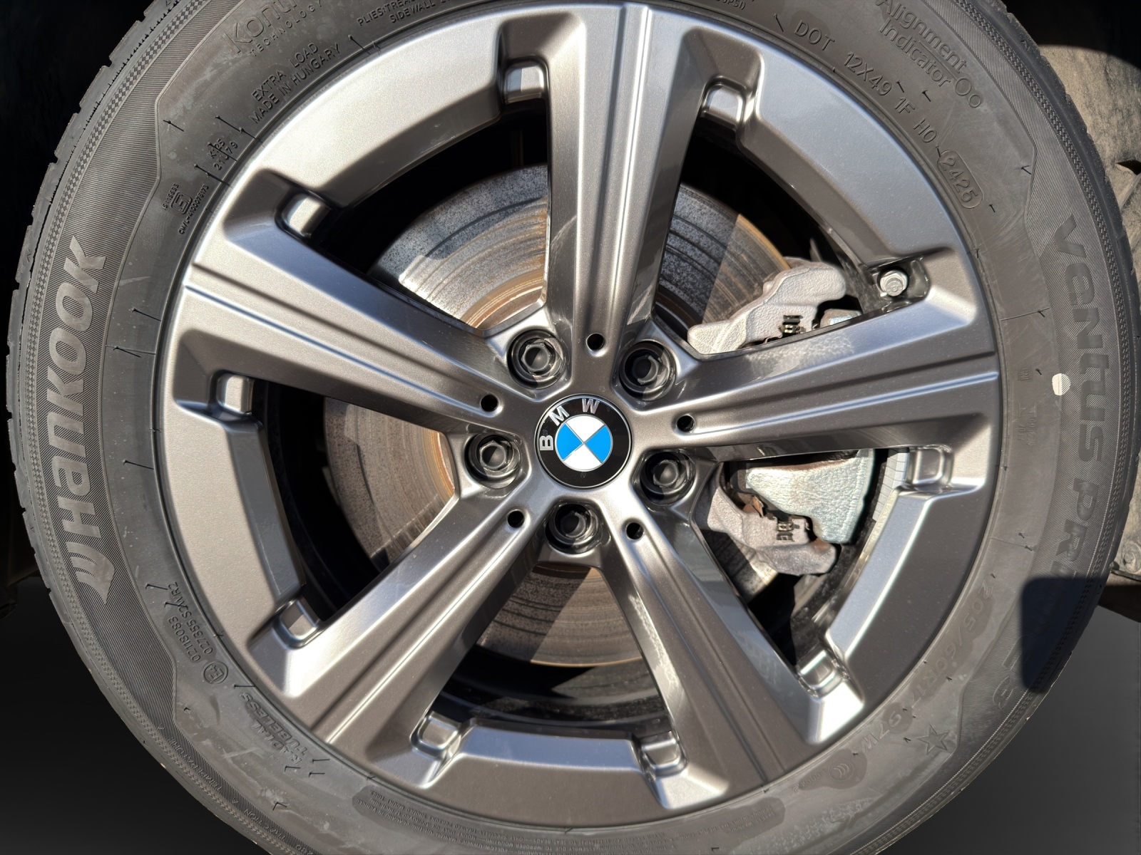 BMW 230e xDrive Active Tourer-image-9