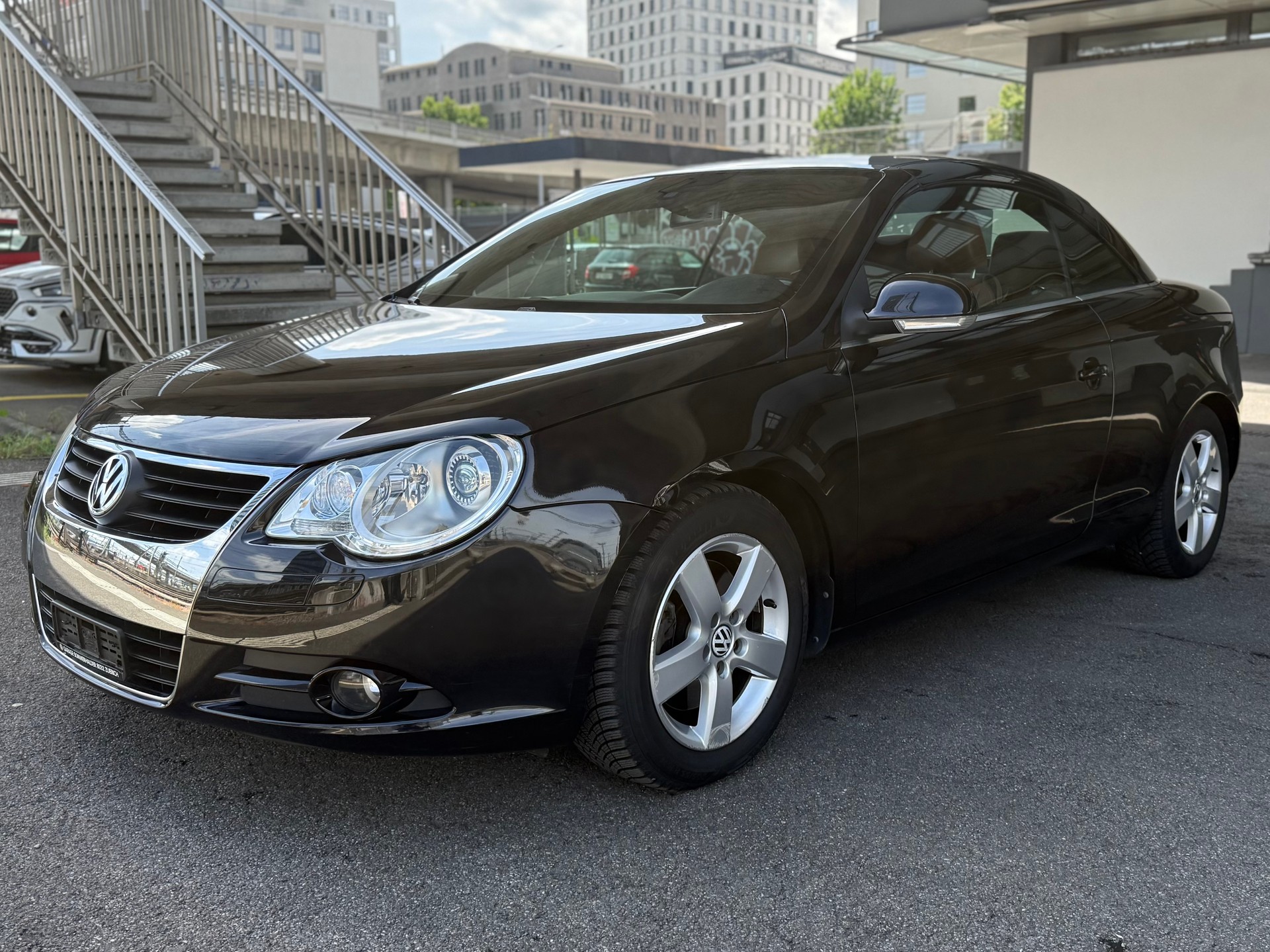 VW Eos 2.0 FSI Turbo-image-2
