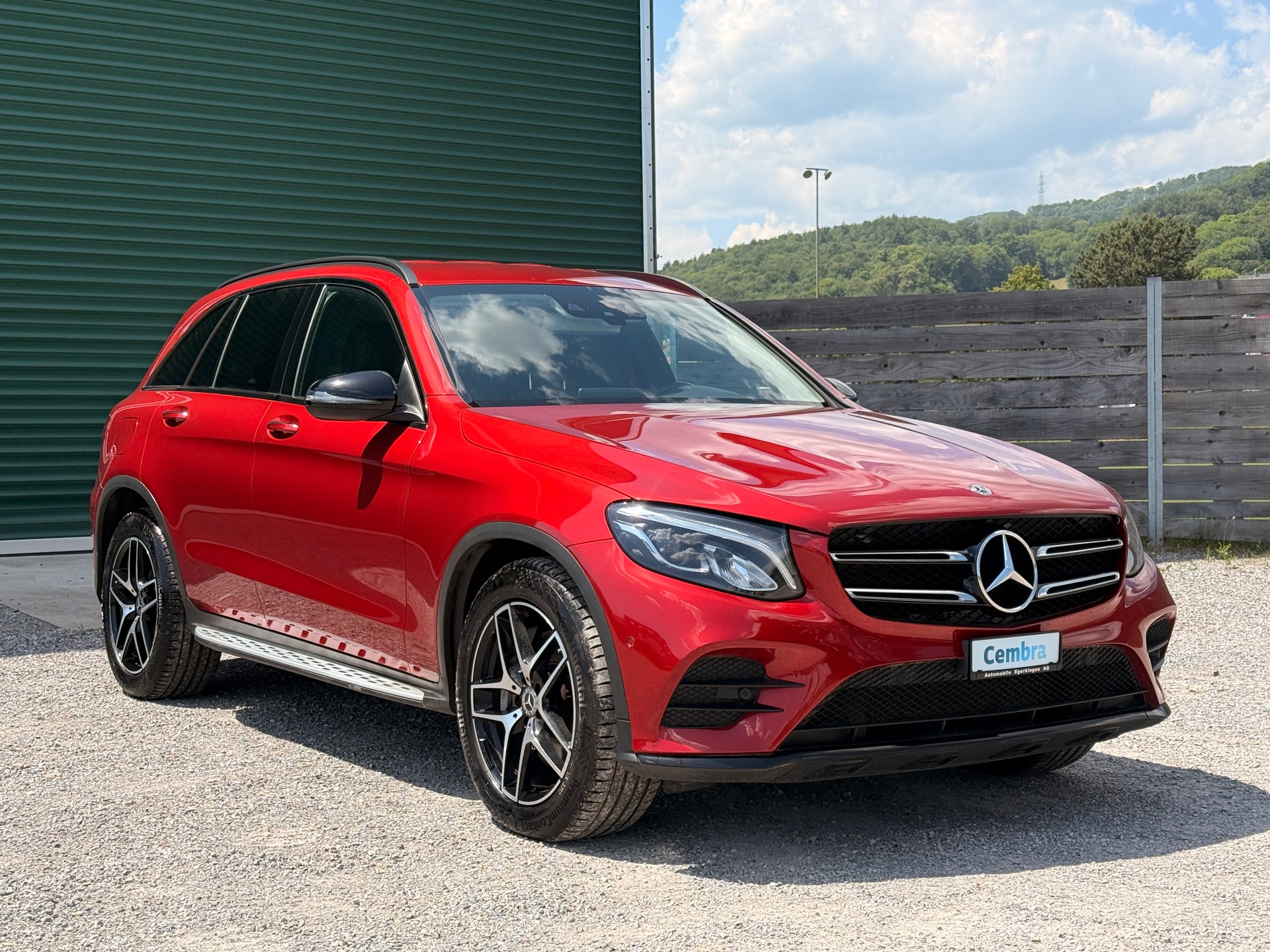 MERCEDES-BENZ GLC 250 Runout Edition 4Matic 9G-Tronic AMG Line-image-2