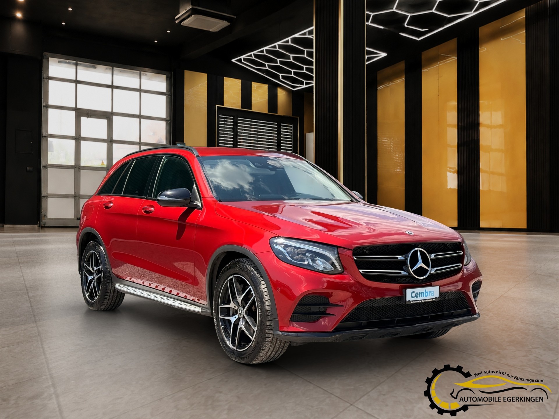 MERCEDES-BENZ GLC 250 Runout Edition 4Matic 9G-Tronic AMG Line-image-2