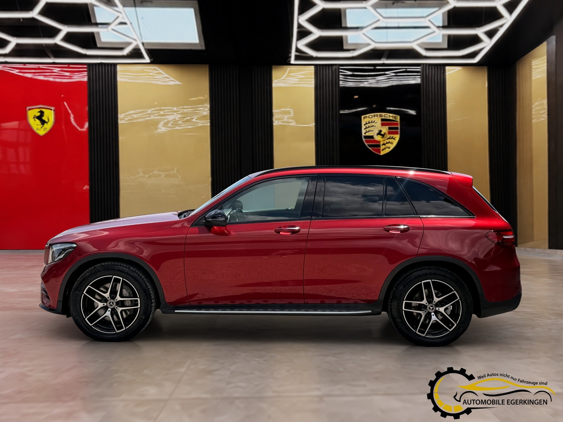 MERCEDES-BENZ GLC 250 Runout Edition 4Matic 9G-Tronic AMG Line-image-7