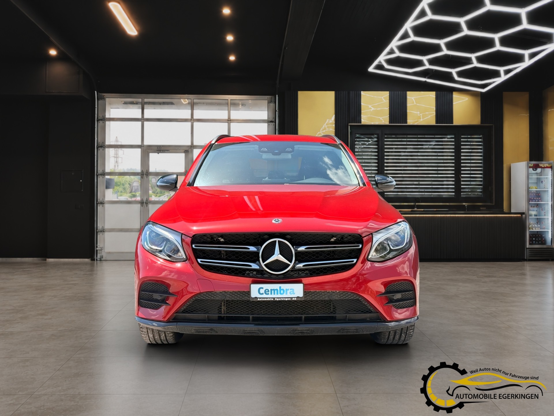MERCEDES-BENZ GLC 250 Runout Edition 4Matic 9G-Tronic AMG Line-image-1