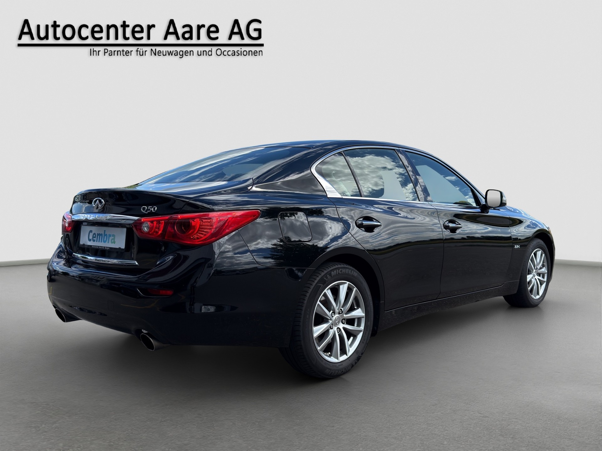 INFINITI Q50 2.2d Premium-image-7
