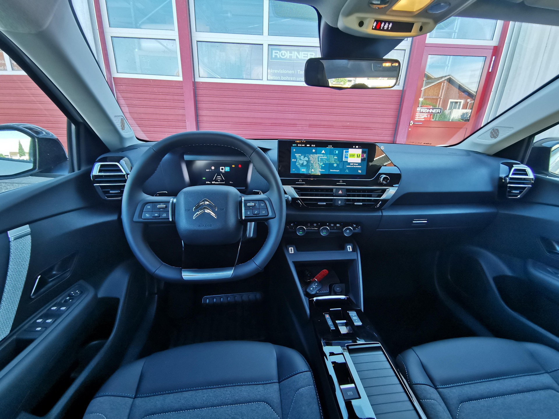 CITROEN C4 X 1.2 PureTech Swiss Edition-image-7