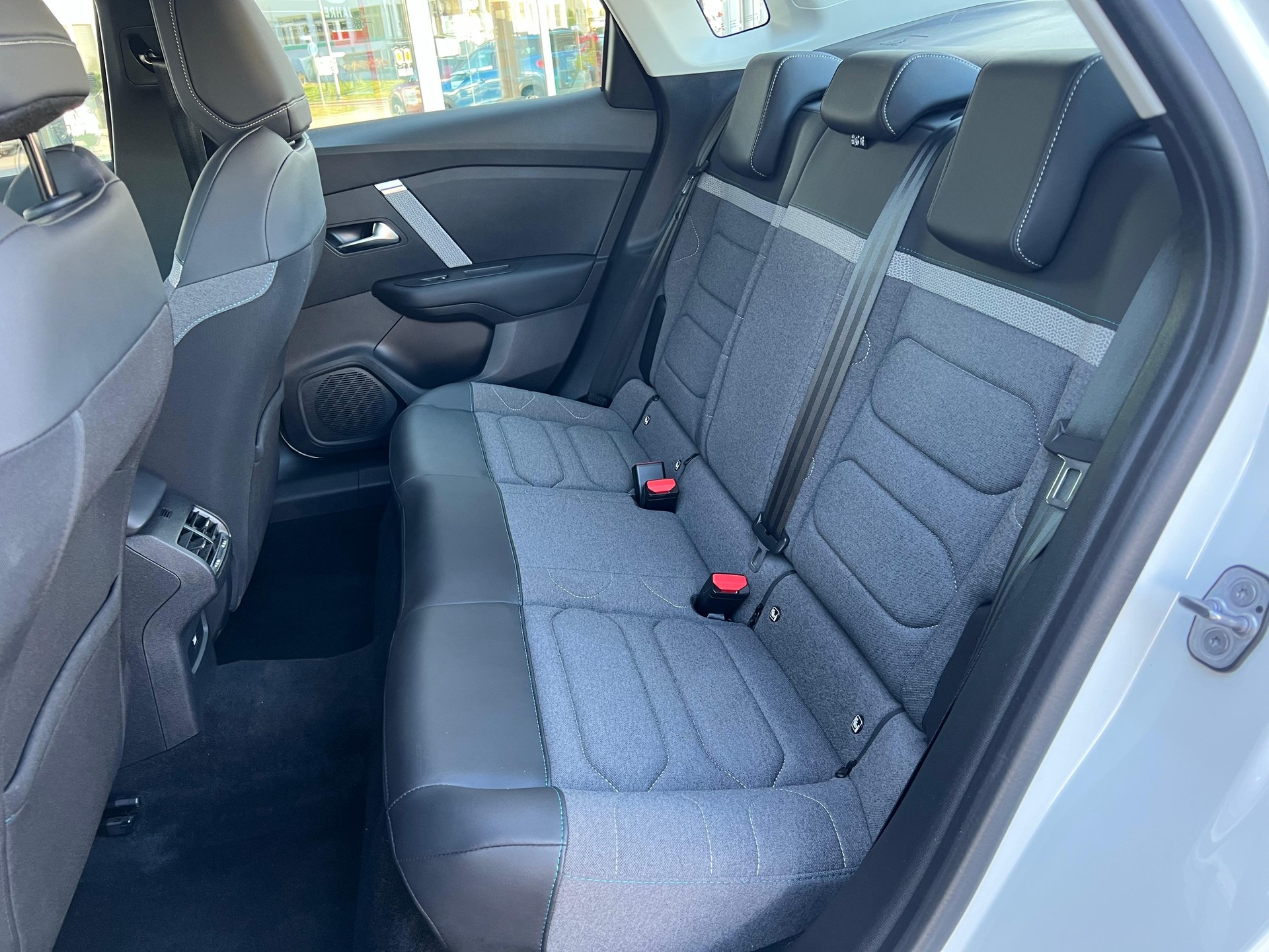 CITROEN C4 X 1.2 PureTech Swiss Edition-image-11