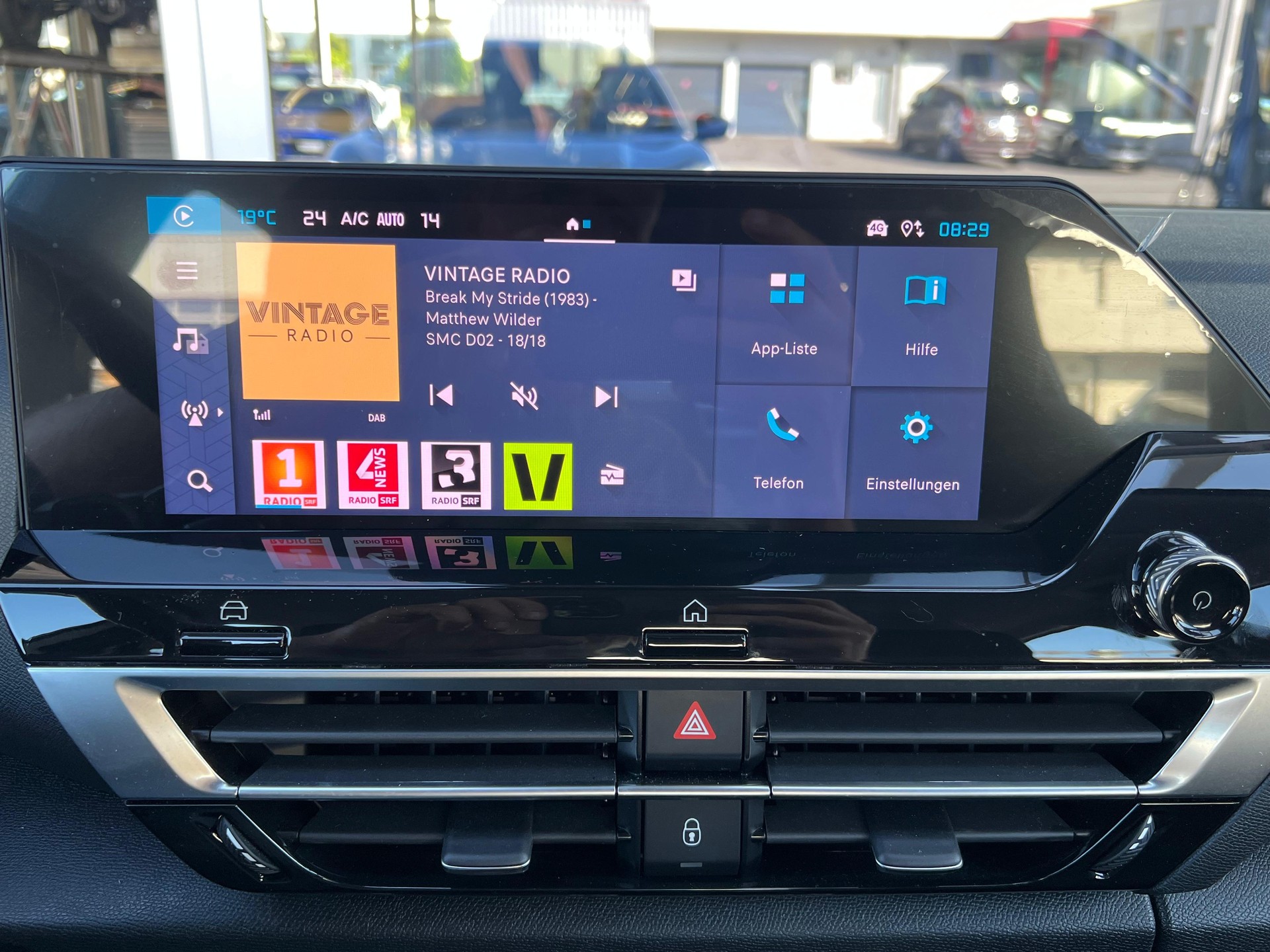CITROEN C4 X 1.2 PureTech Swiss Edition-image-22