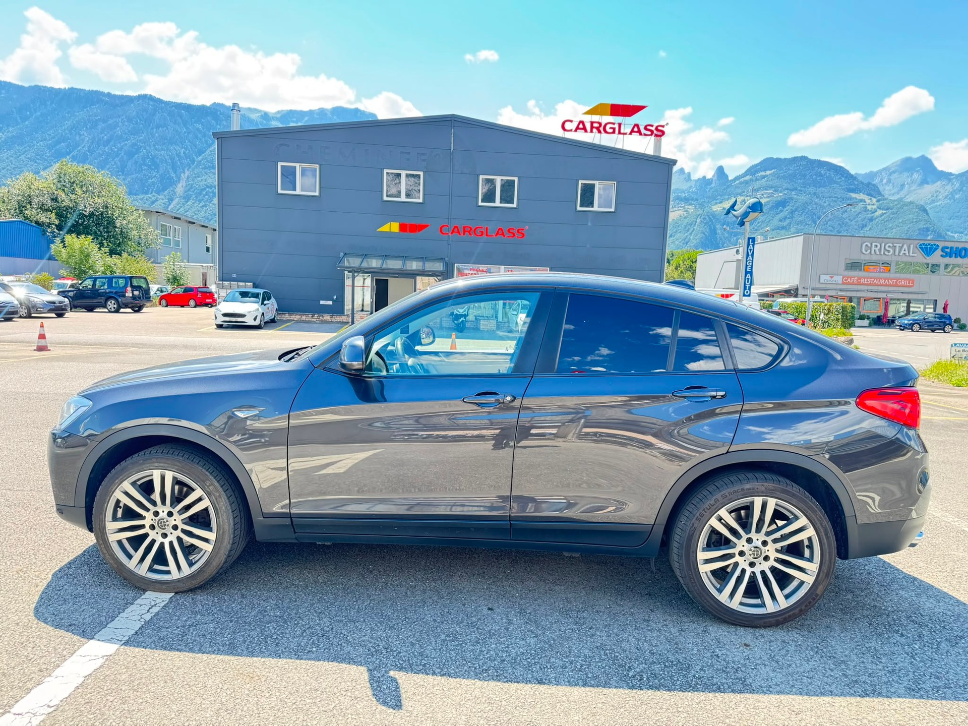 BMW X4 xDrive 28i xLine Steptronic-image-5