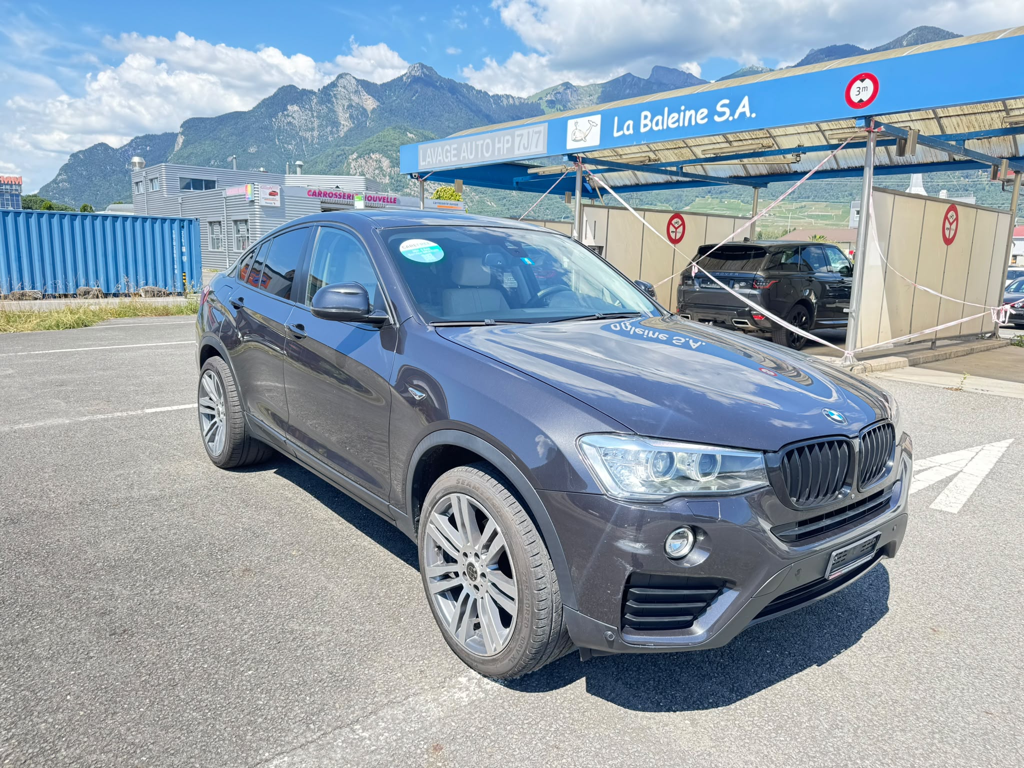 Car photo