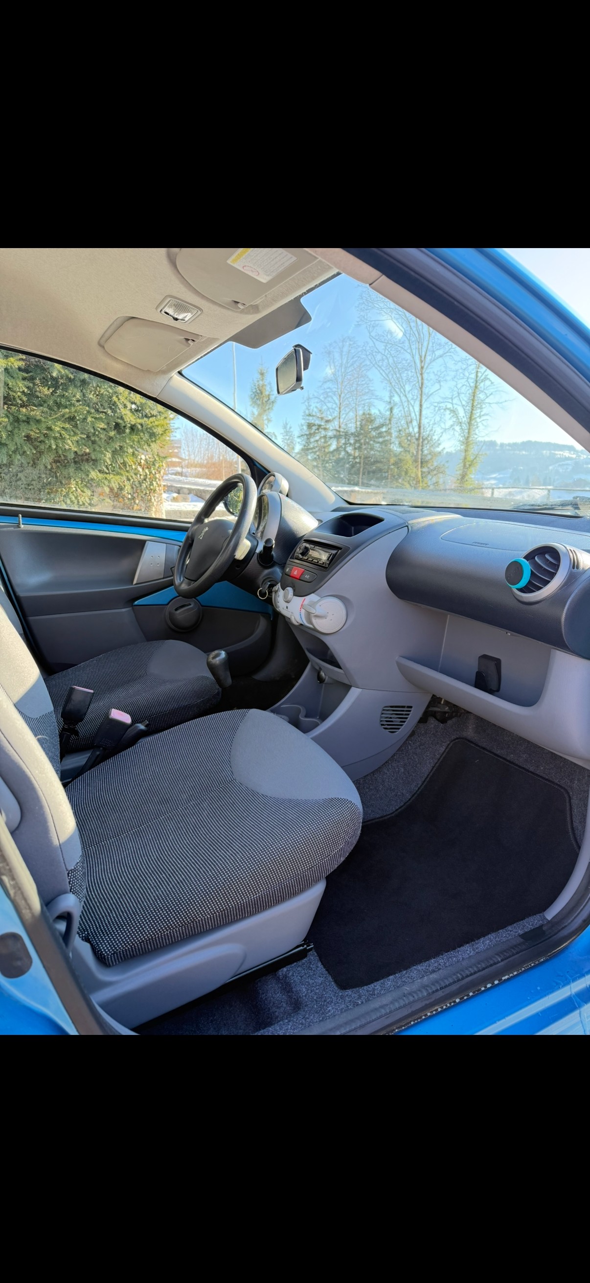 PEUGEOT 107 1.0 Trendy-image-3