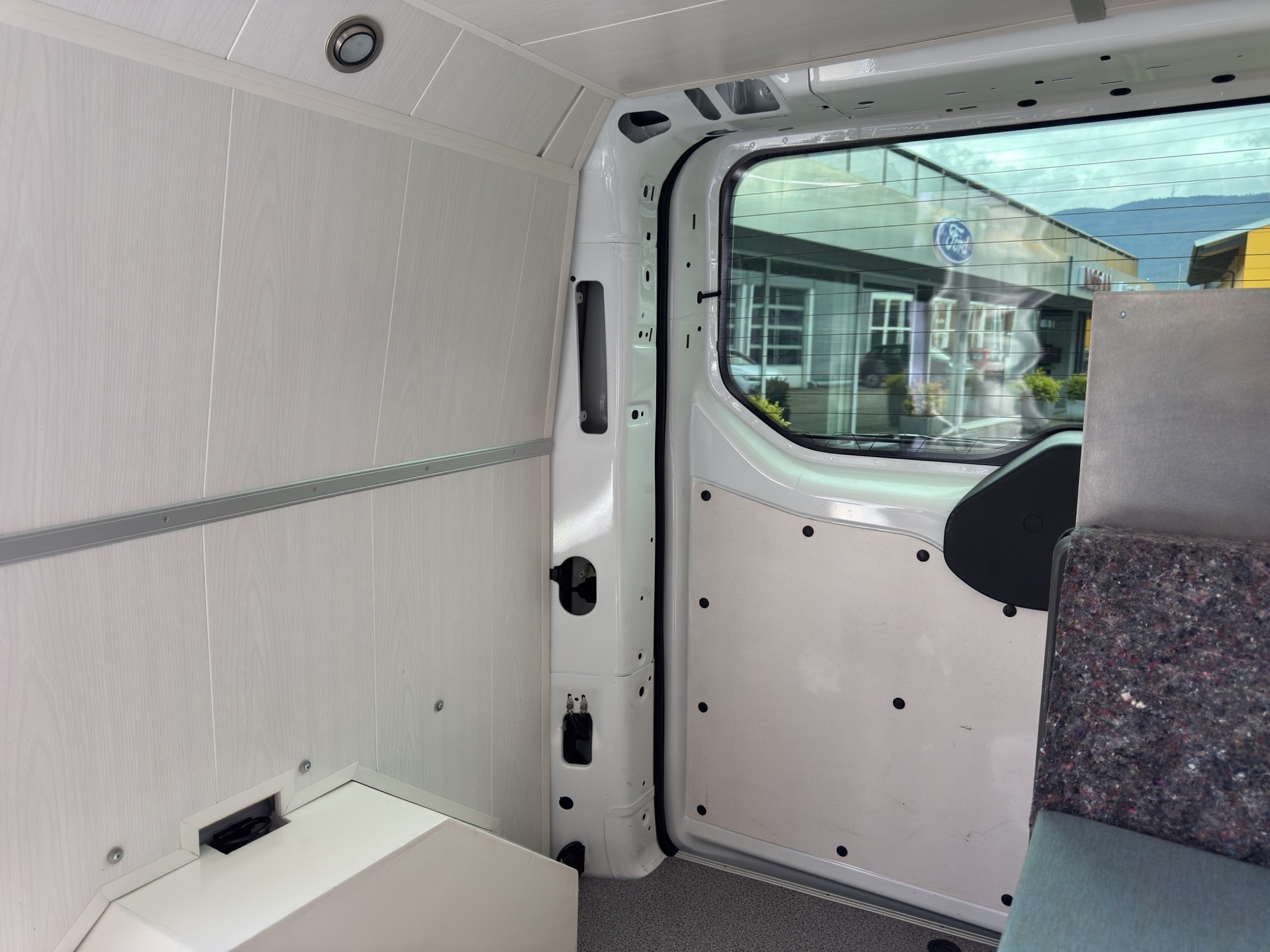 FORD Transit Custom Van 300 L1H1 Trend A-image-19