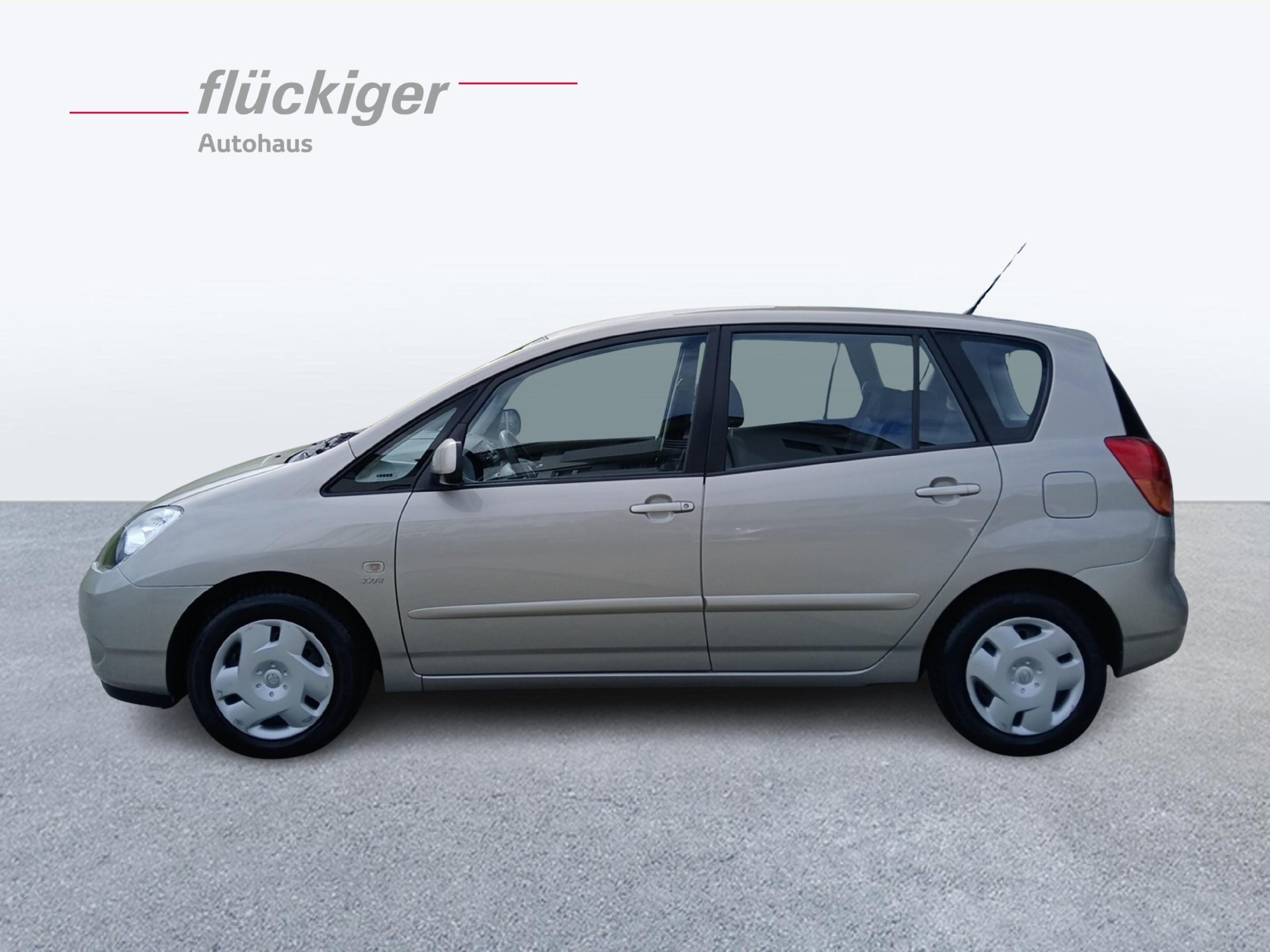 TOYOTA Corolla Verso 1.6 VVT-i Linea Terra Family-image-1