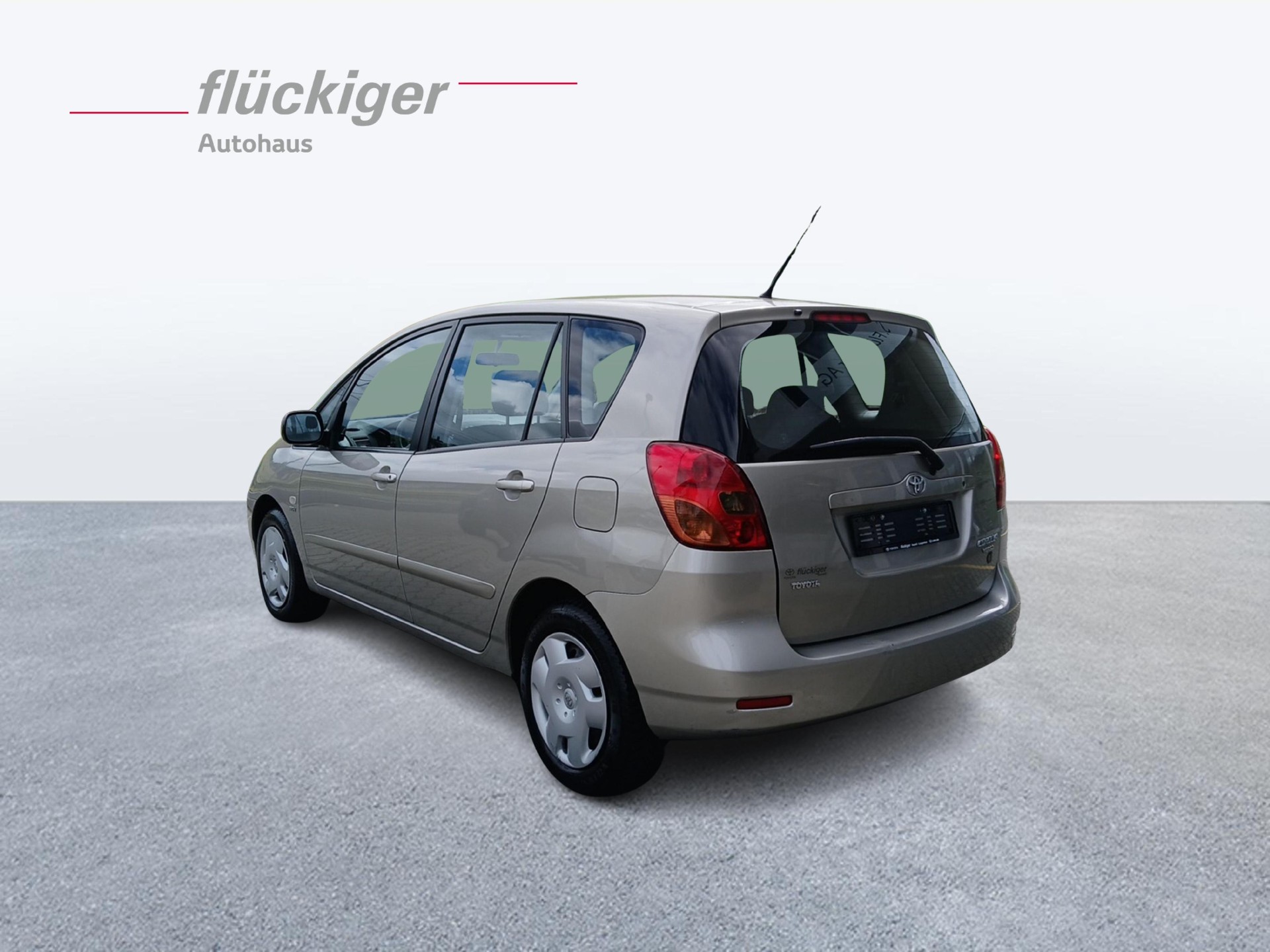 TOYOTA Corolla Verso 1.6 VVT-i Linea Terra Family-image-2