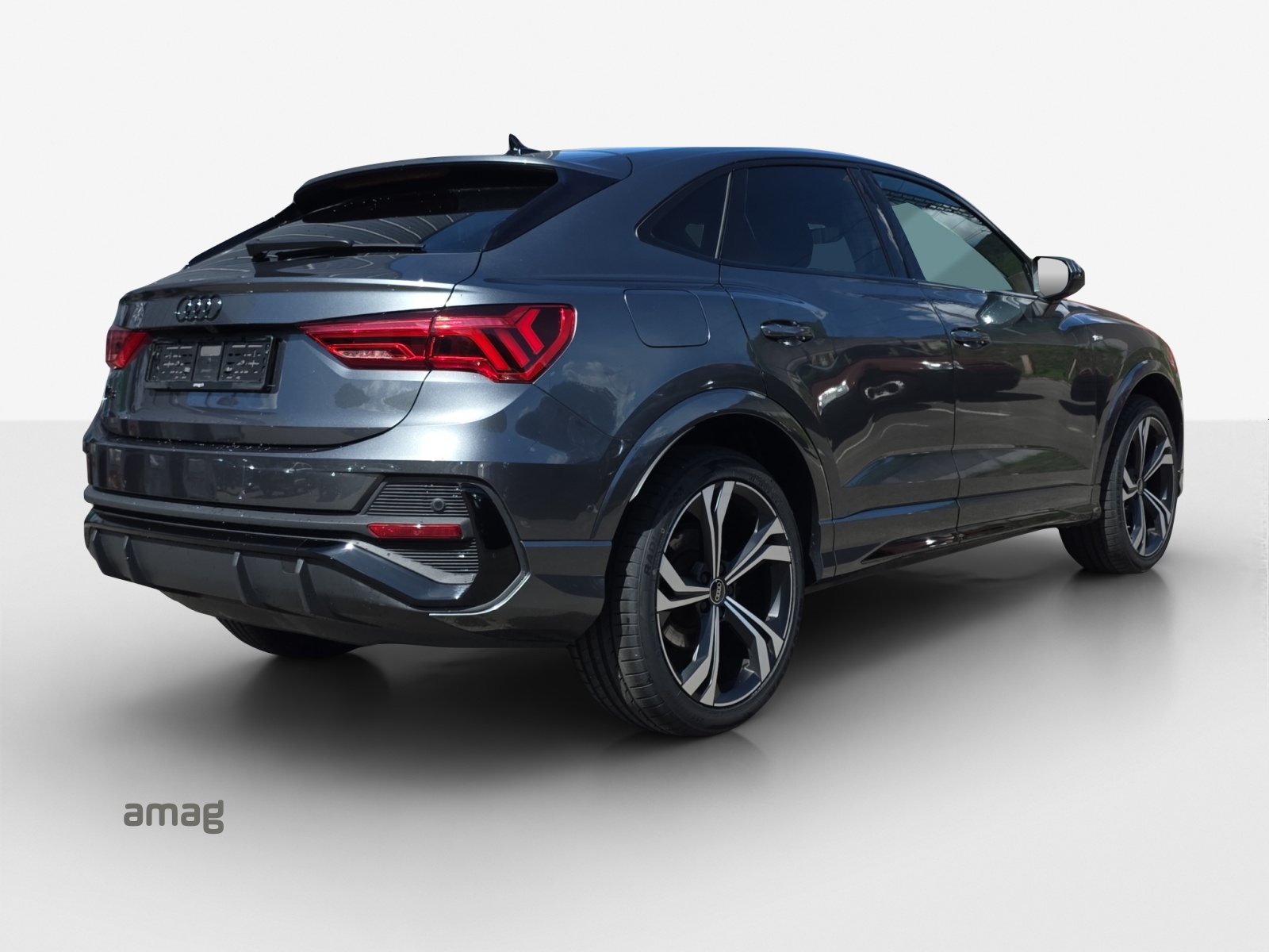 AUDI Q3 Sportback 35 TFSI S line Attraction S-tronic-image-4