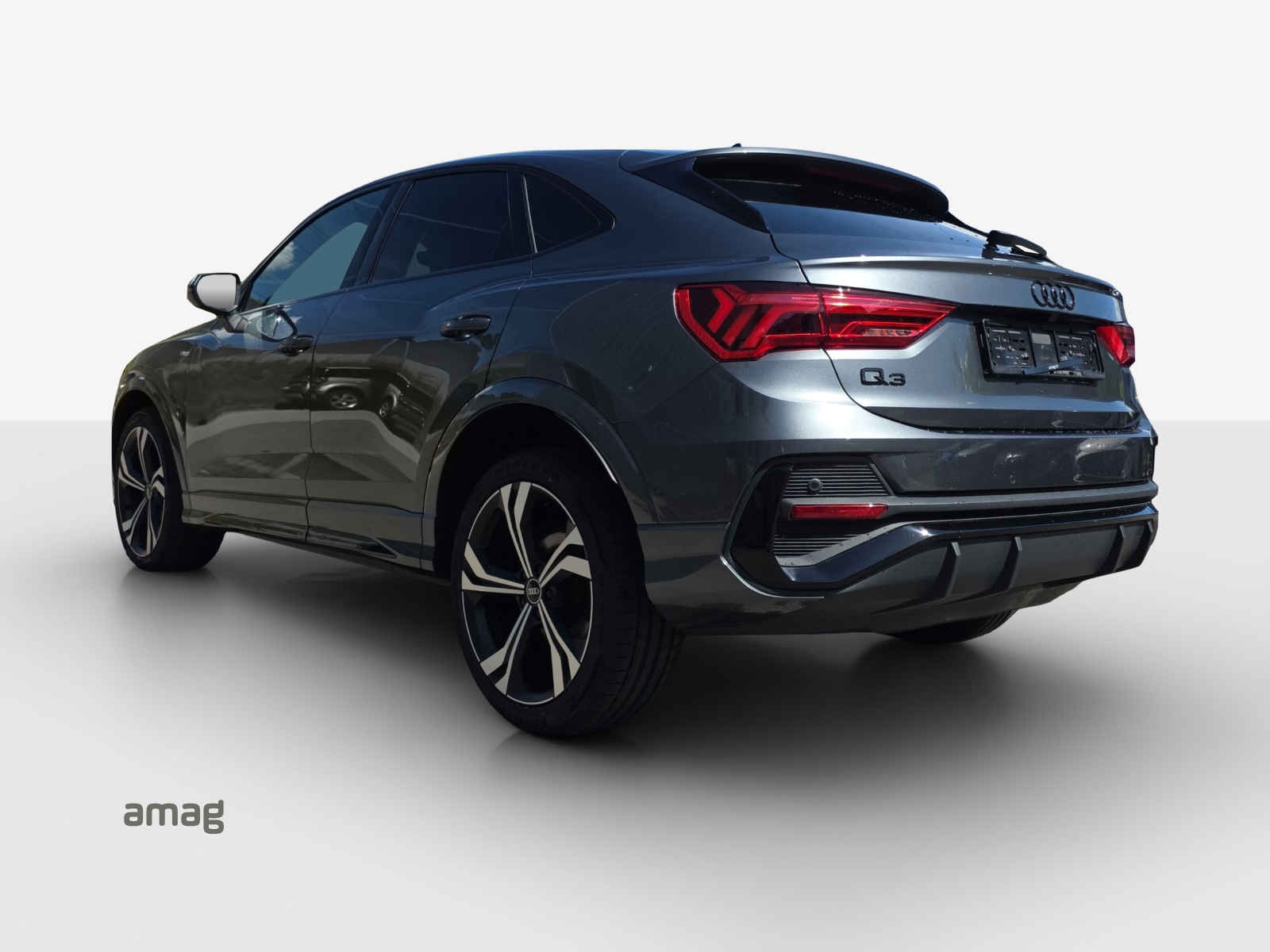 AUDI Q3 Sportback 35 TFSI S line Attraction S-tronic-image-2