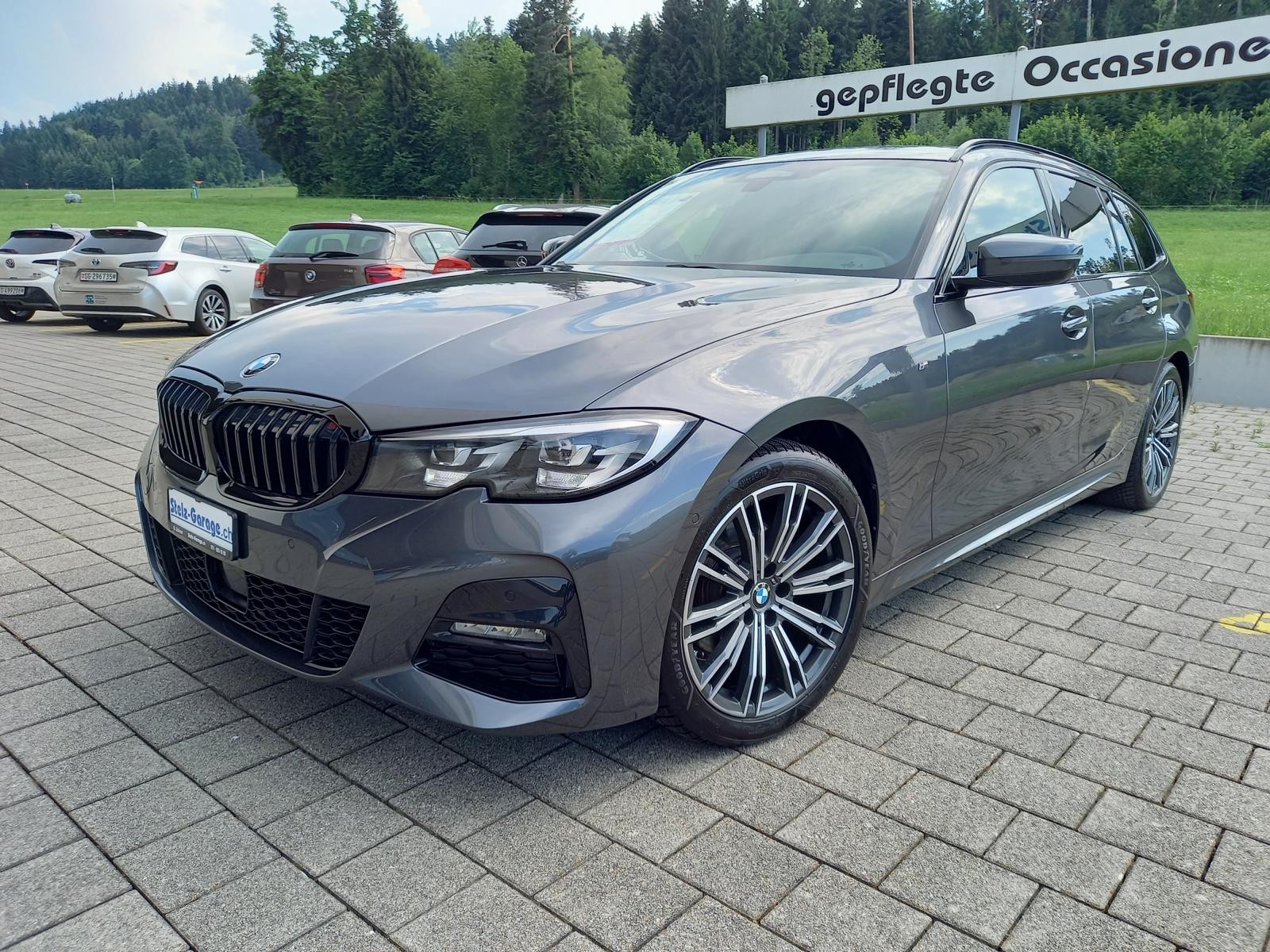 BMW 320d xDrive 48V Touring M Sport Steptronic-image-0
