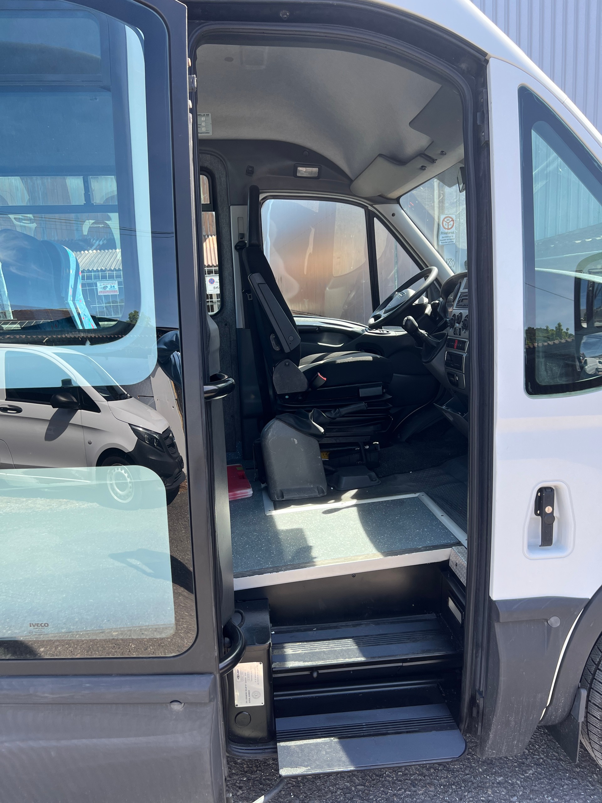 IVECO 35 S 13 CV Schulbus-image-7