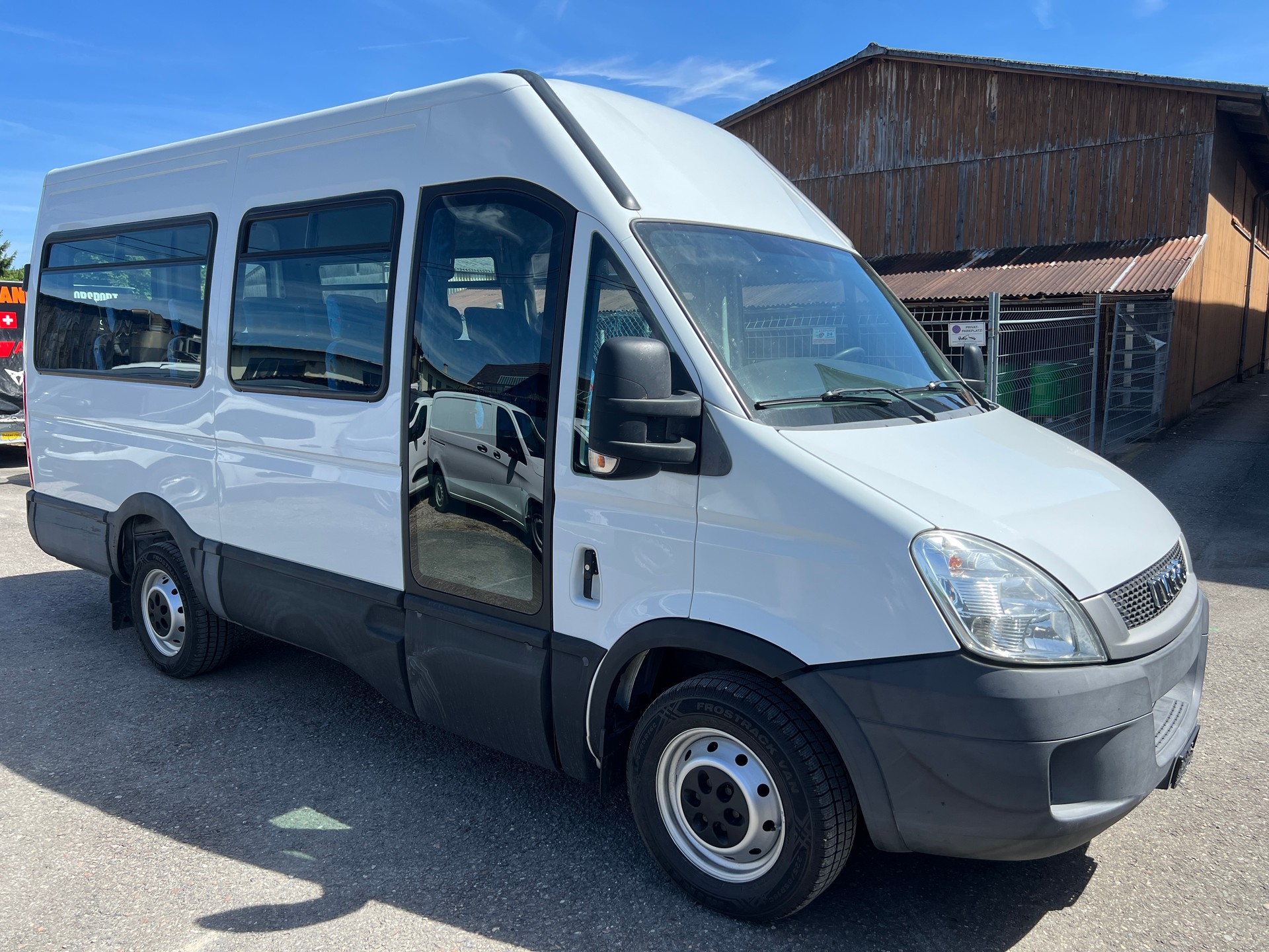 IVECO 35 S 13 CV Schulbus-image-1