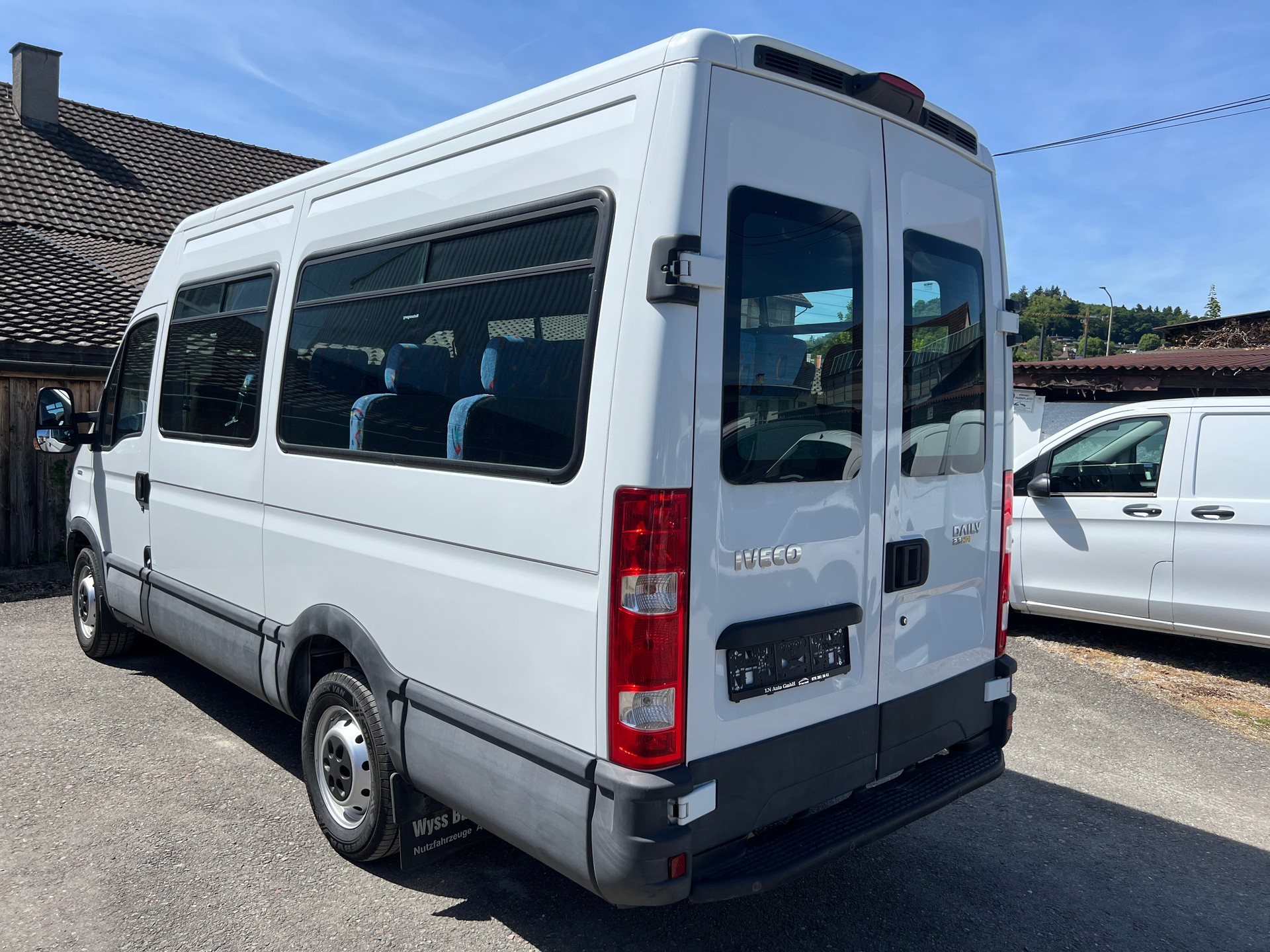IVECO 35 S 13 CV Schulbus-image-3