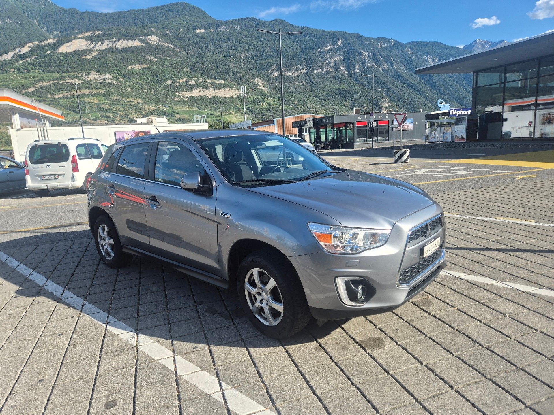 MITSUBISHI 2.2 DID Style 4x4-image-0