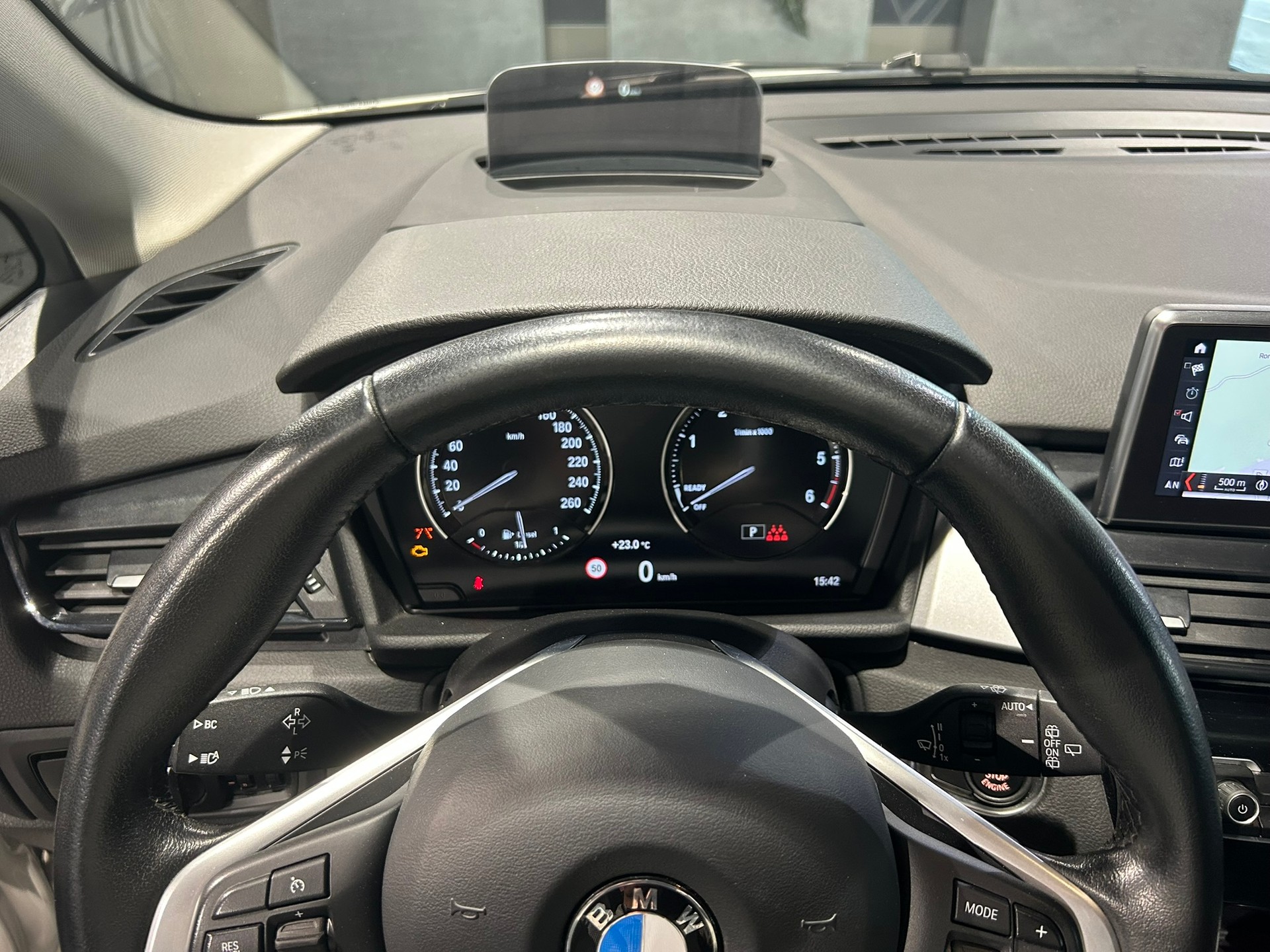 BMW 218d xDrive Gran Tourer Steptronic Essential Edition-image-26