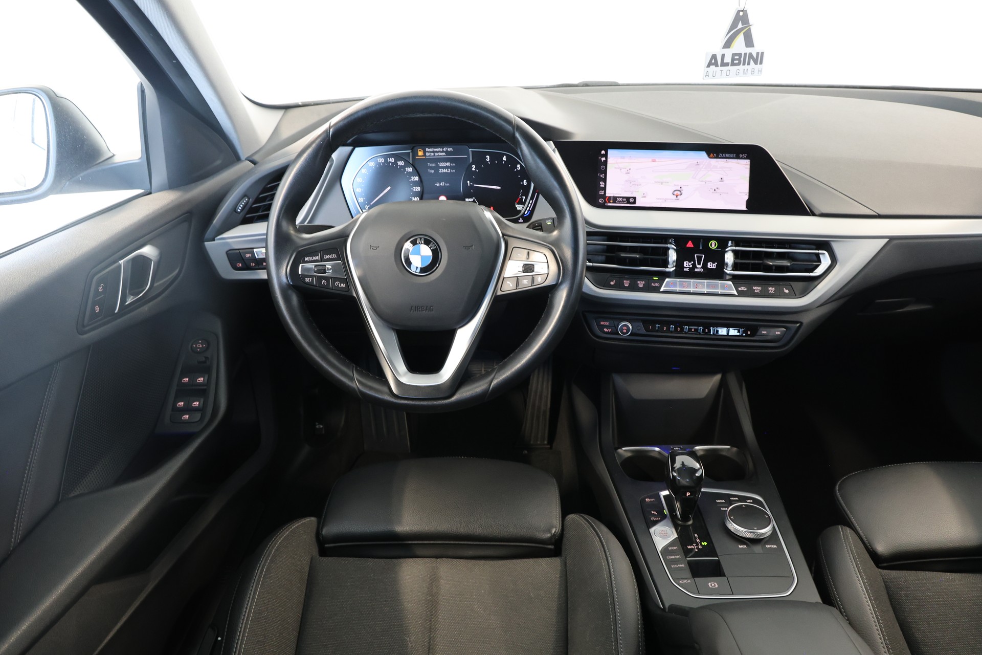 BMW 118i Steptronic-image-9