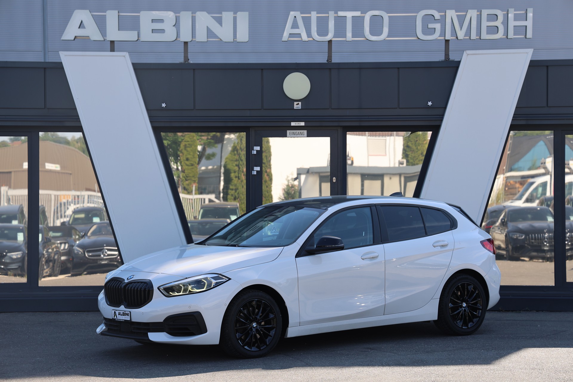 BMW 118i Steptronic-image-0