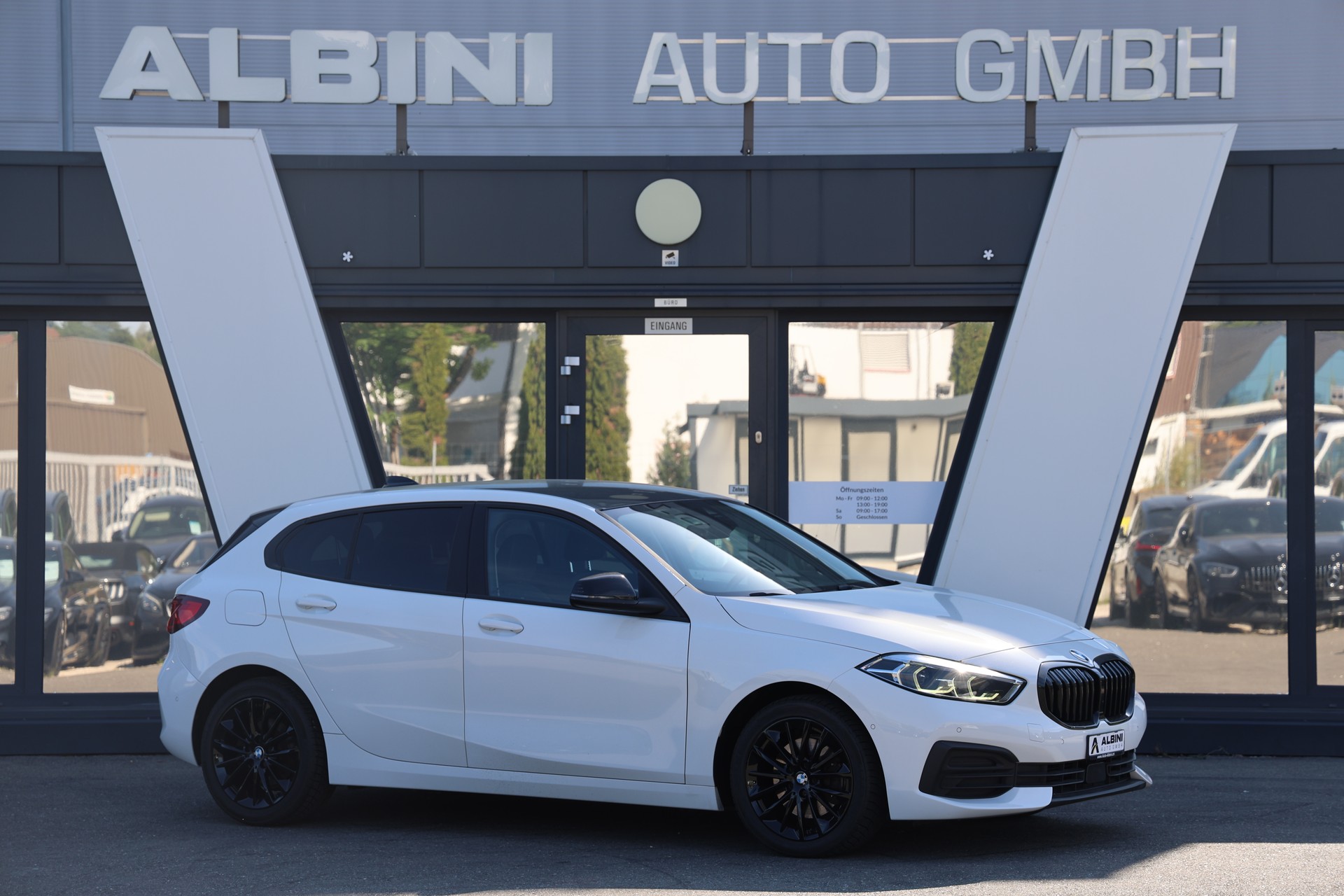BMW 118i Steptronic-image-1