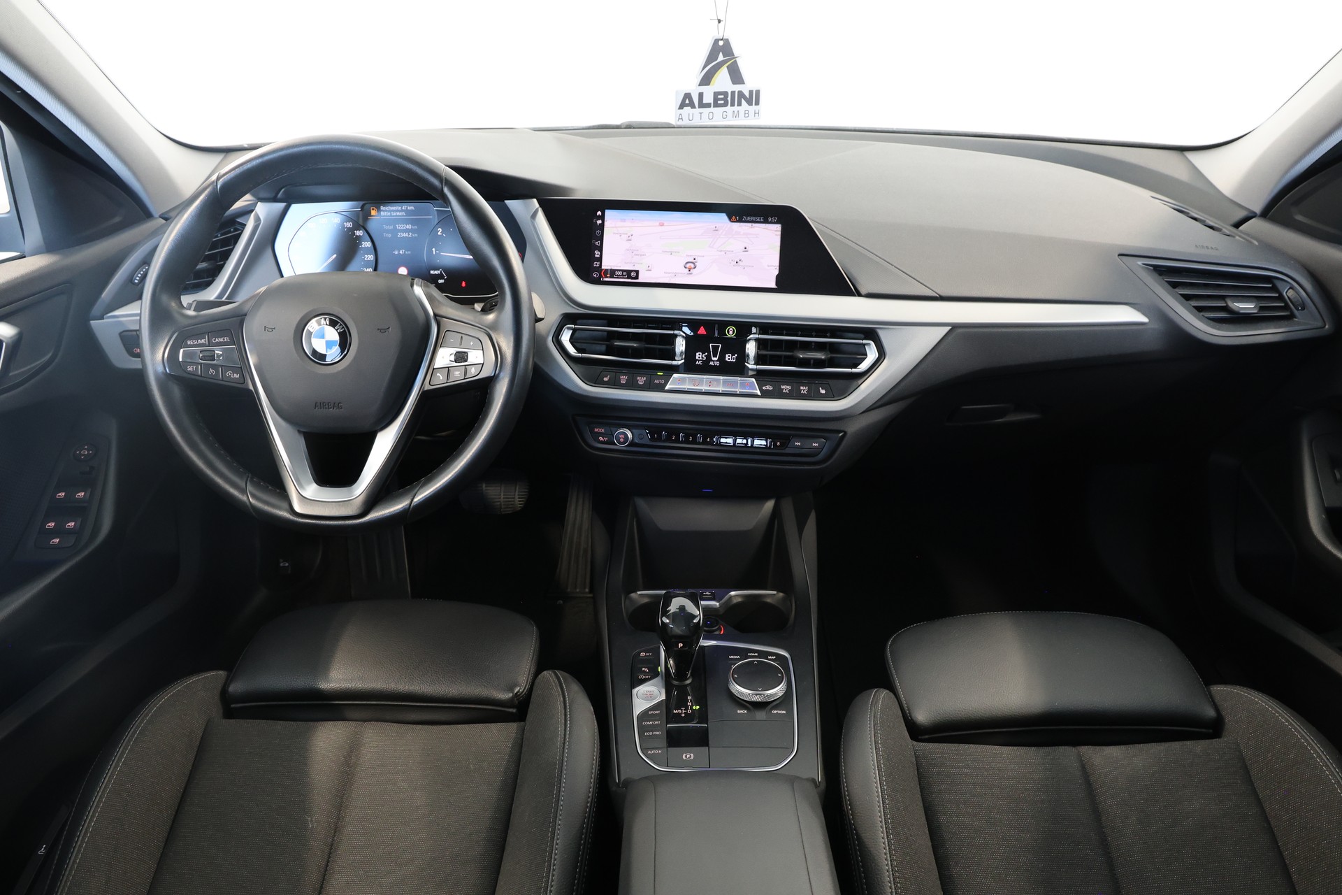 BMW 118i Steptronic-image-8