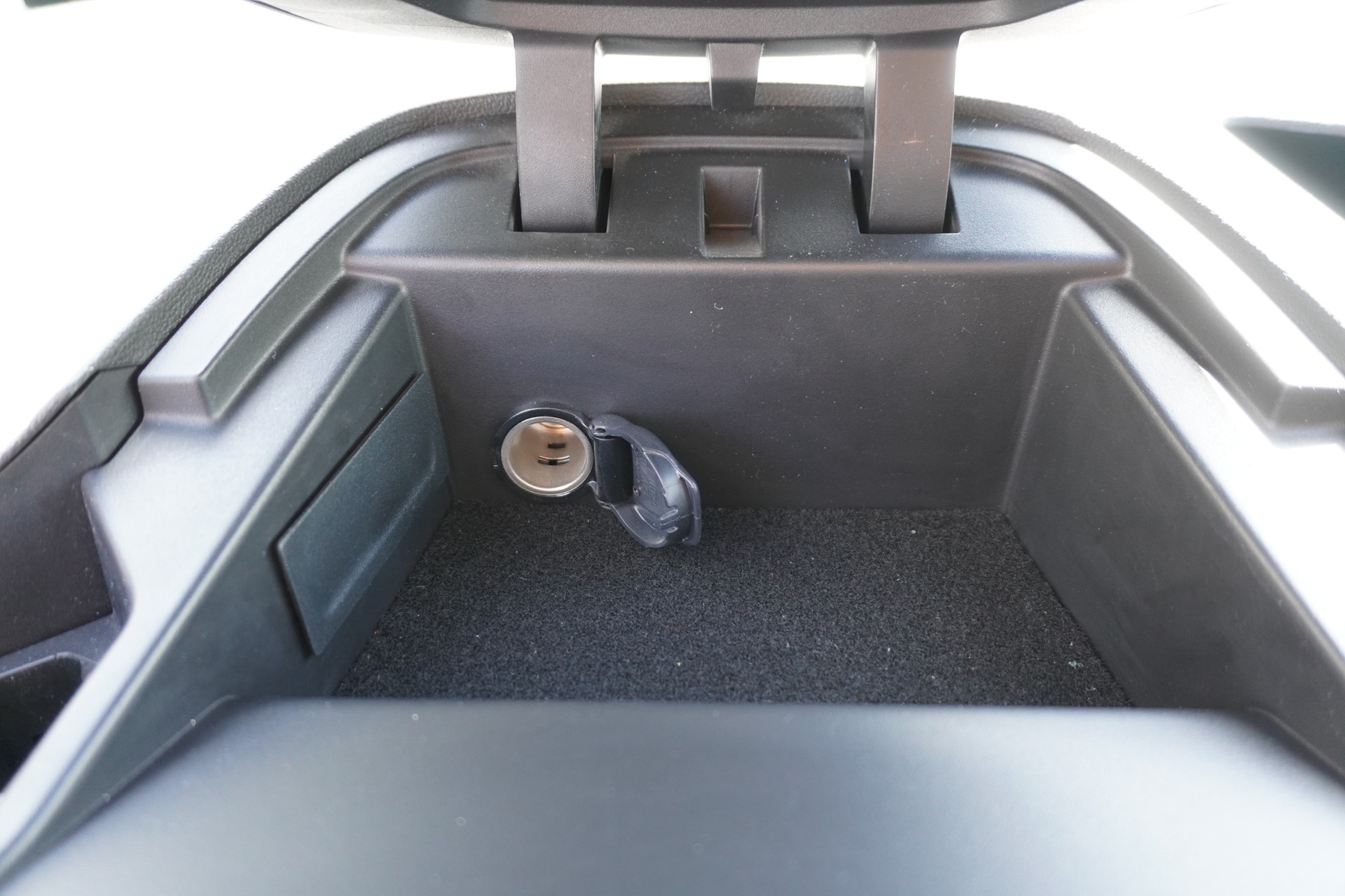 RENAULT Kangoo Van 1.3TCe Standard 100 PF Extra 3-PLÄTZE!!!-image-24