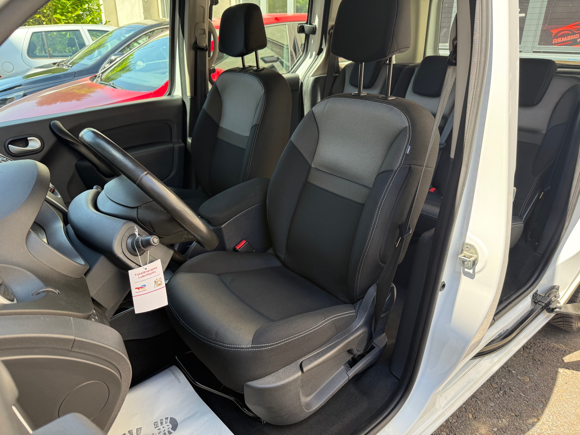 RENAULT Kangoo 1.5 dCi Zen+-image-11