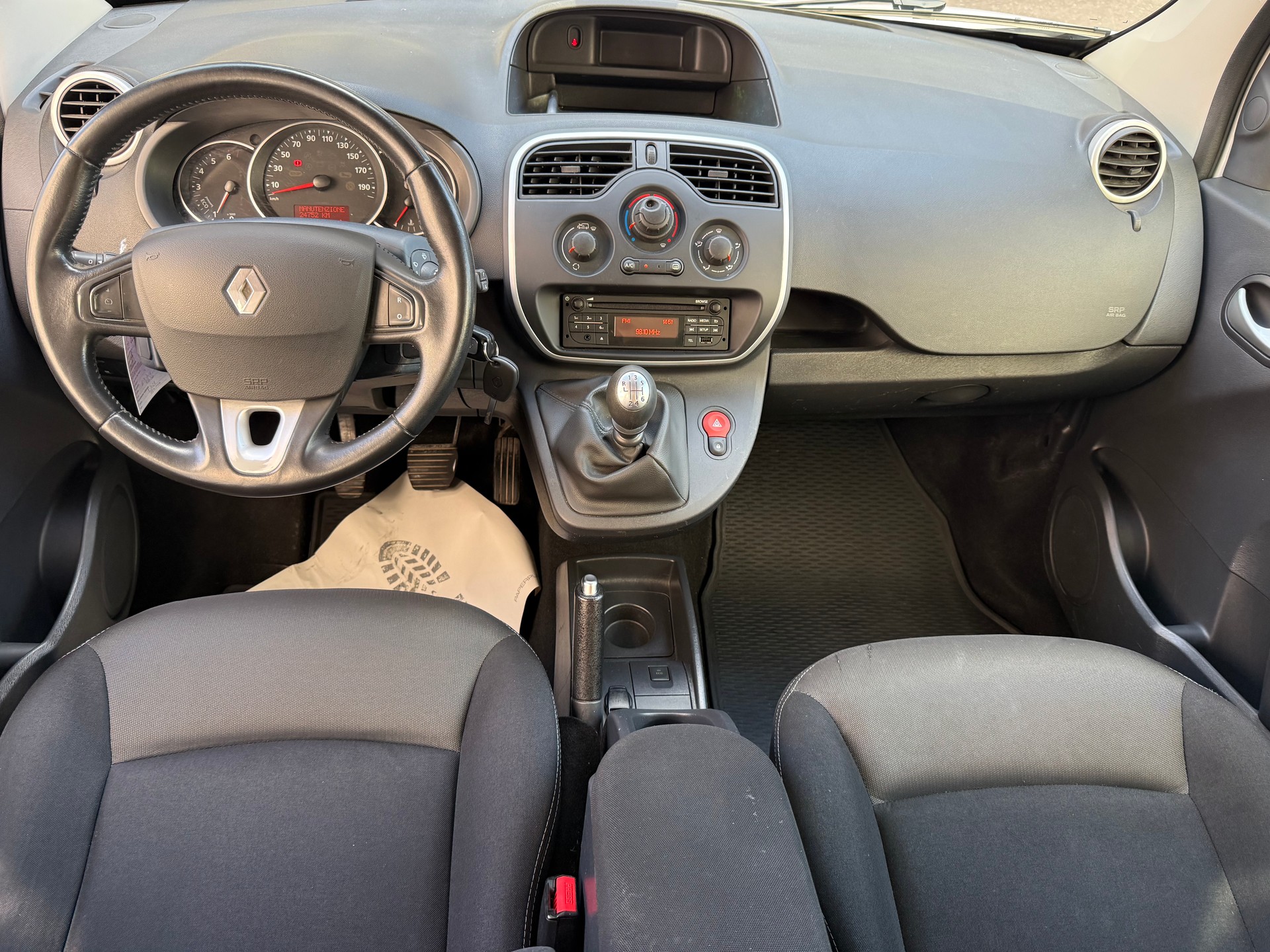 RENAULT Kangoo 1.5 dCi Zen+-image-8