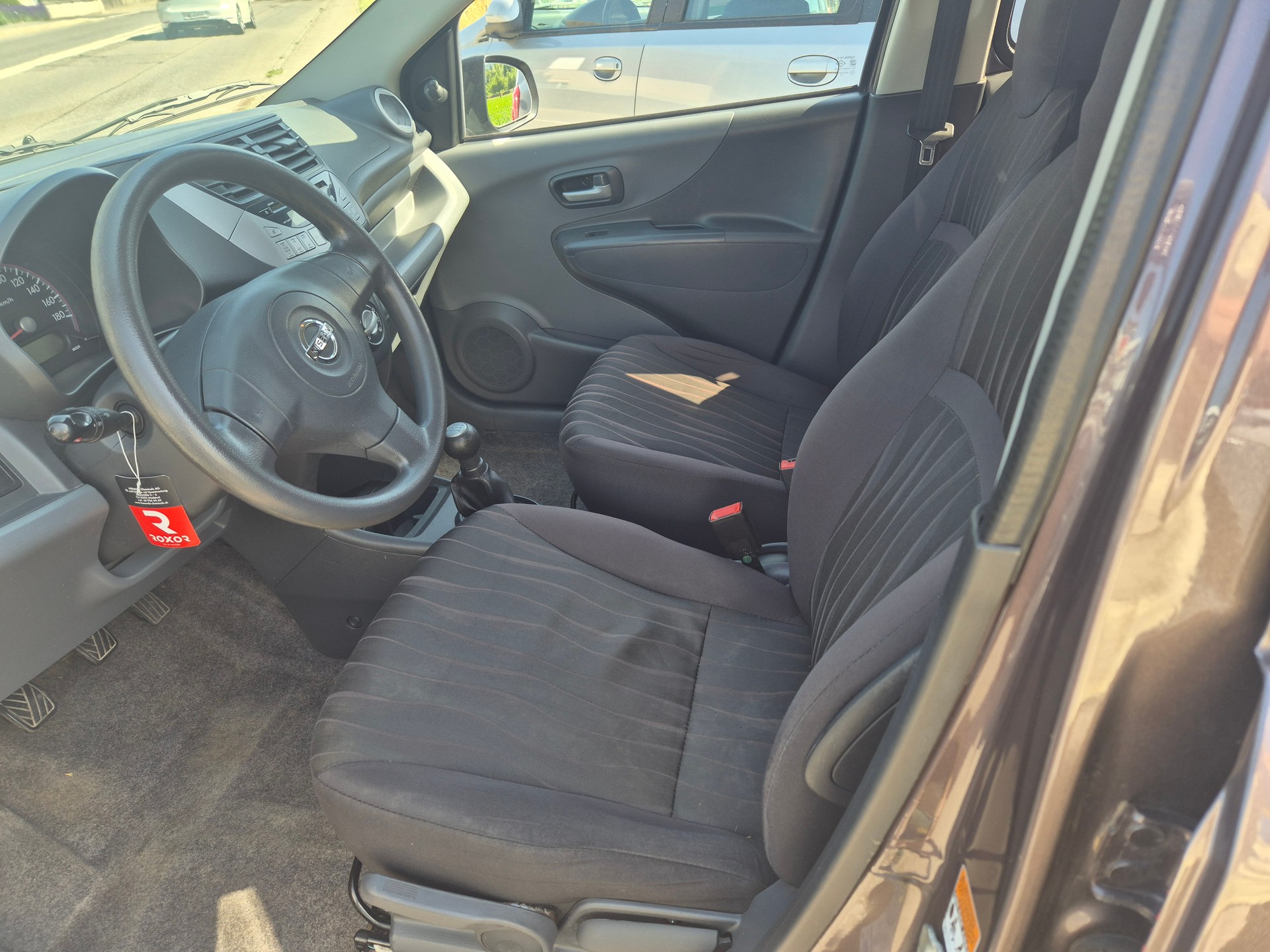 NISSAN Pixo 1.0 acenta-image-4