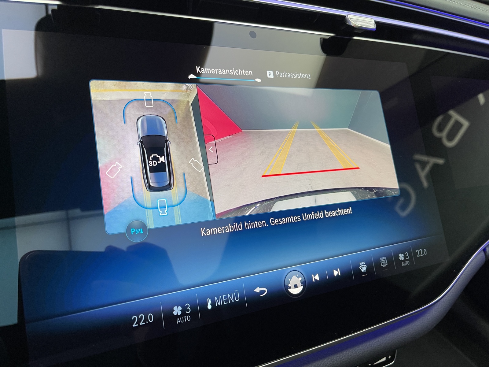 MERCEDES-BENZ E 220 d 4MATIC T-Modell-image-12