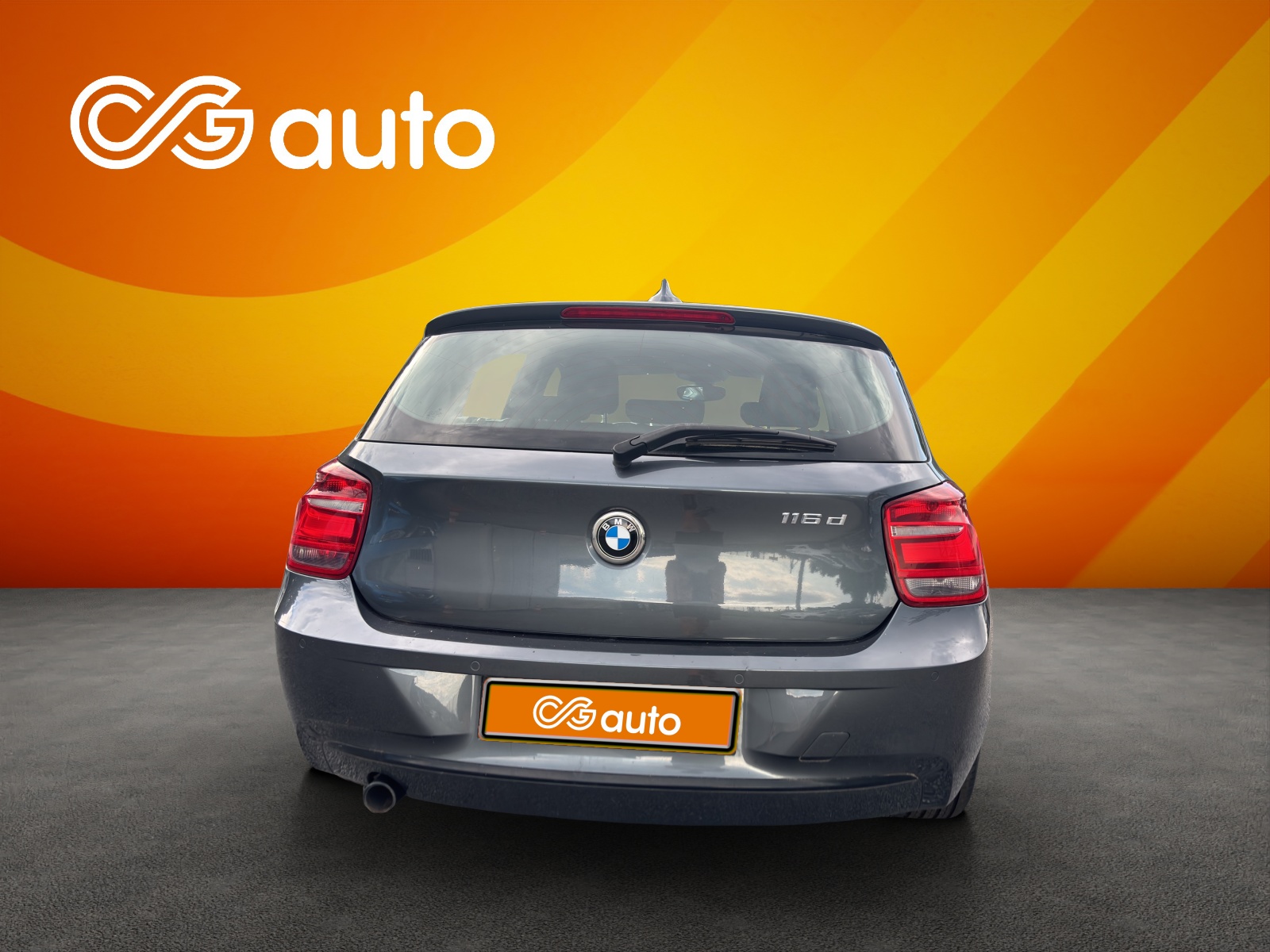 BMW 116d Sport Line Steptronic " MOTOR DEFEKT"-image-7