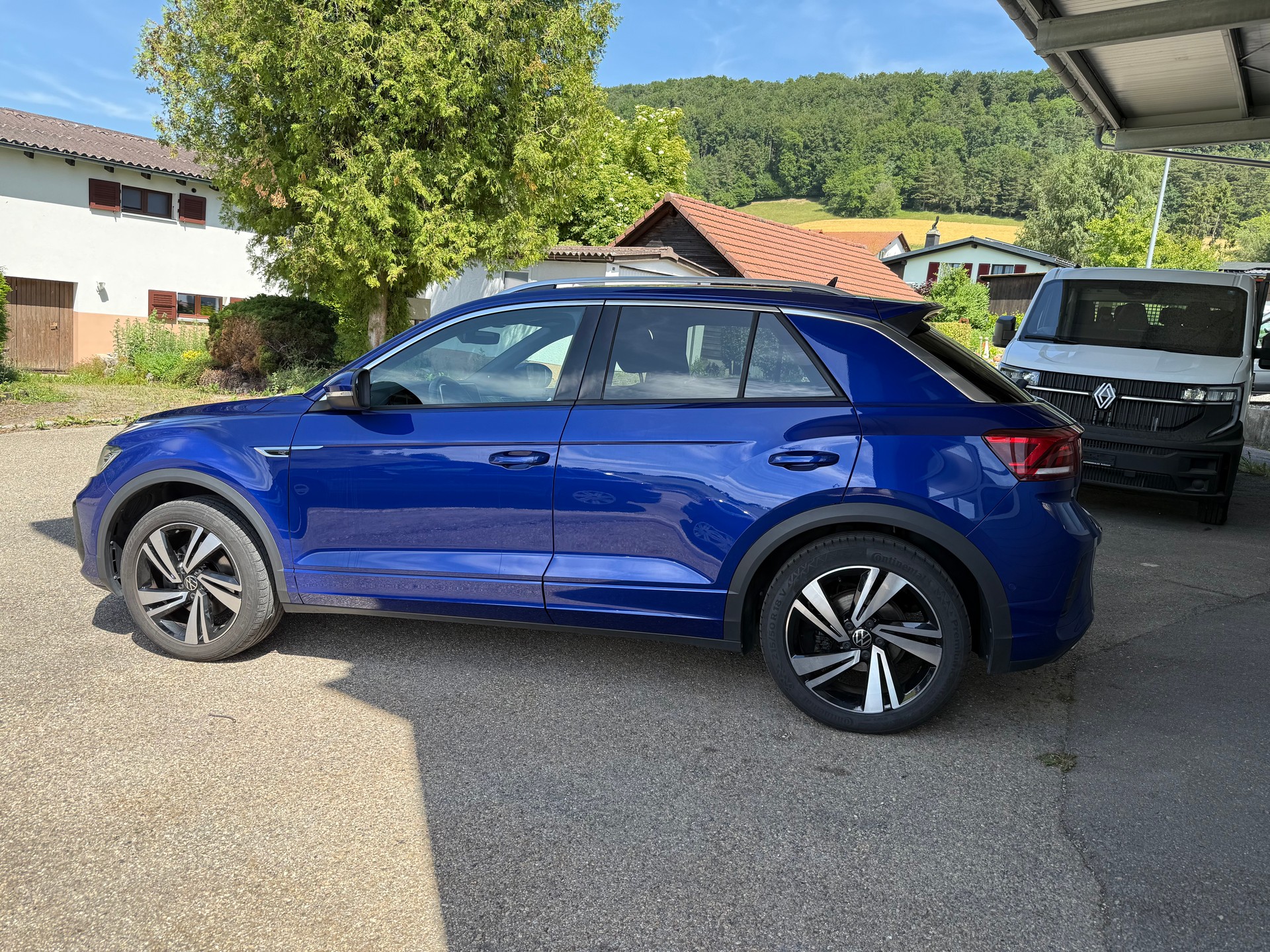 VW T-Roc 2.0 TSI R-Line DSG 4Motion-image-4