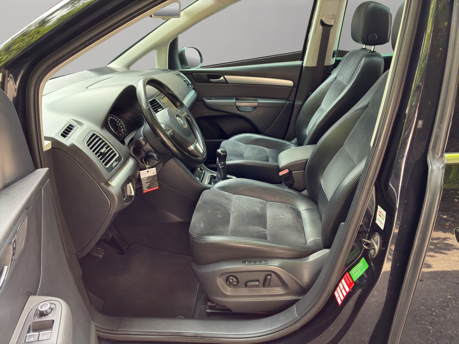 VW Sharan 2.0 TDI BMT Highline 4Motion-image-9