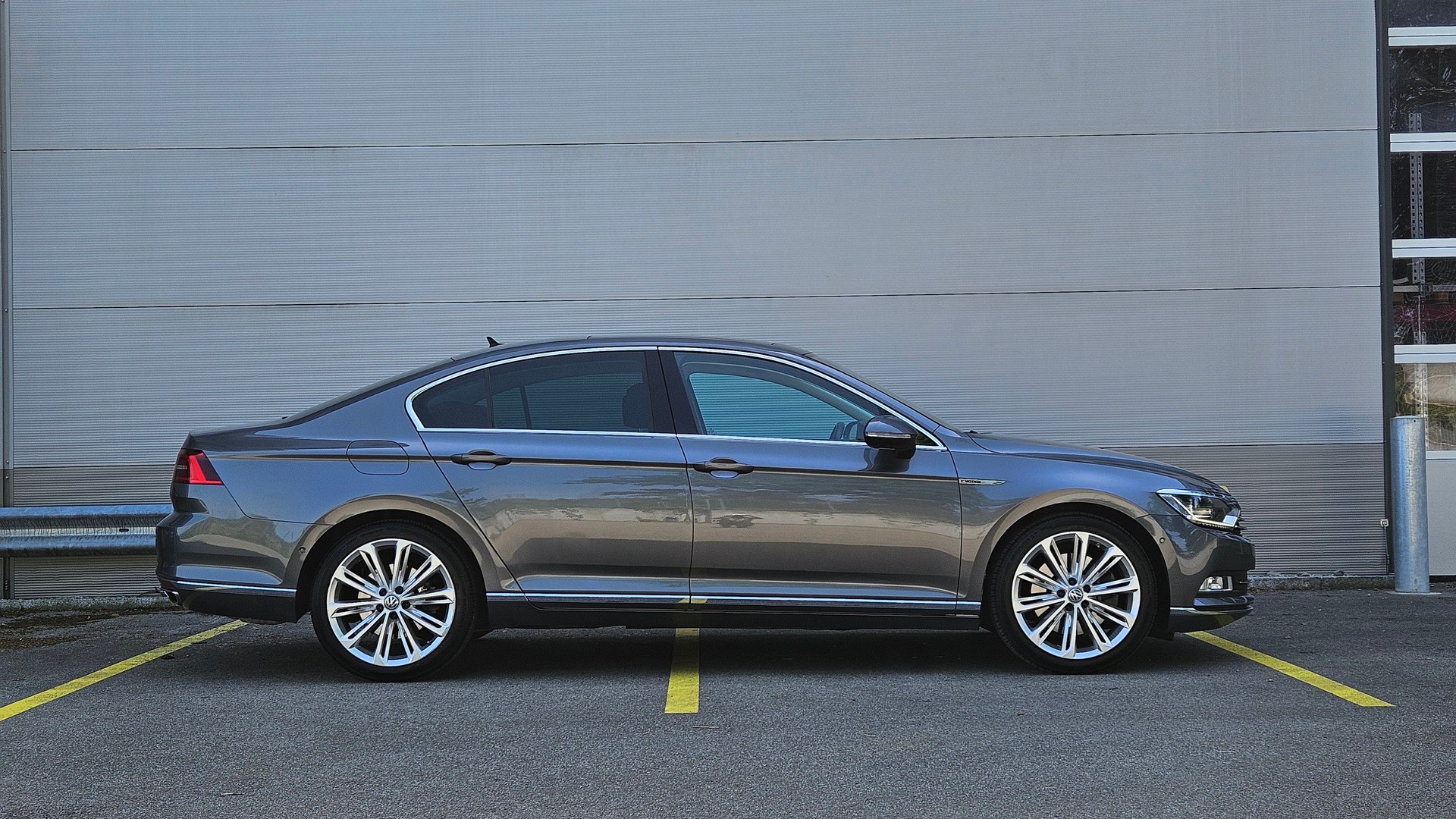 VW Passat 2.0 TSI BMT Highline 4Motion DSG-image-5