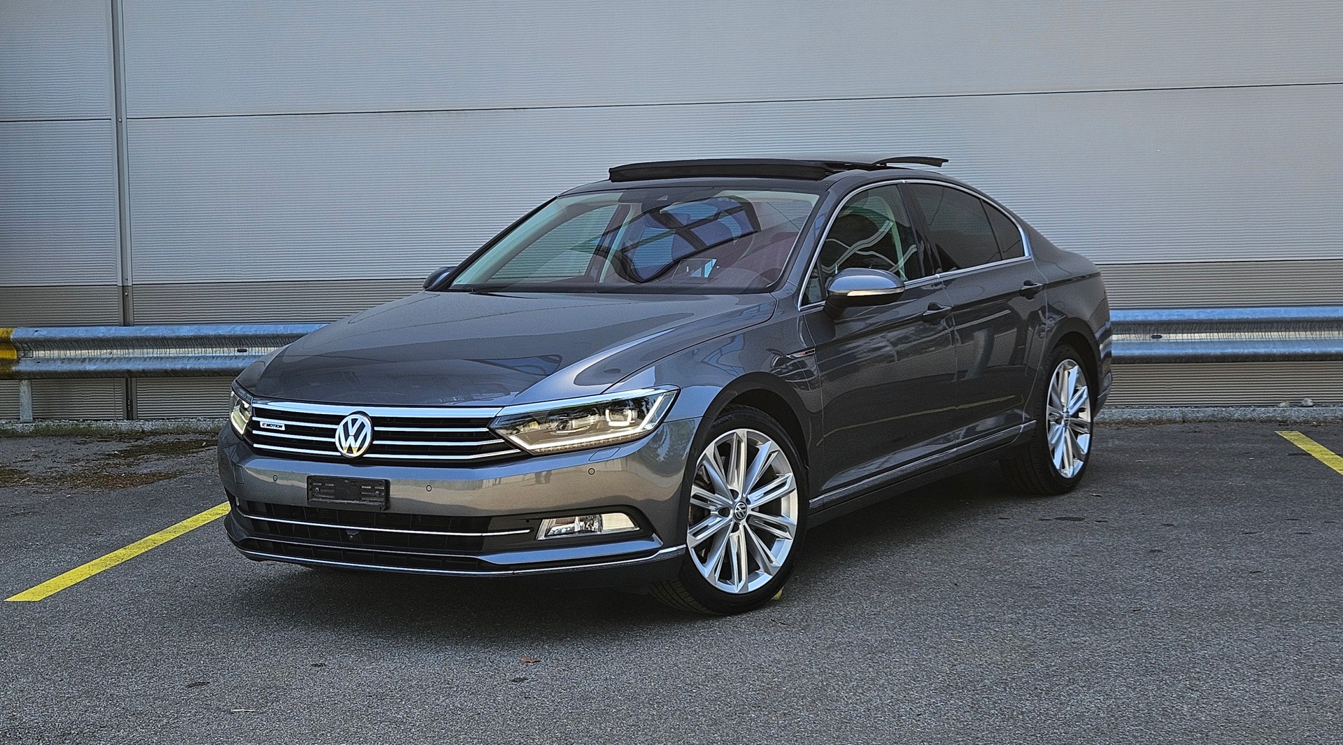 VW Passat 2.0 TSI BMT Highline 4Motion DSG-image-0