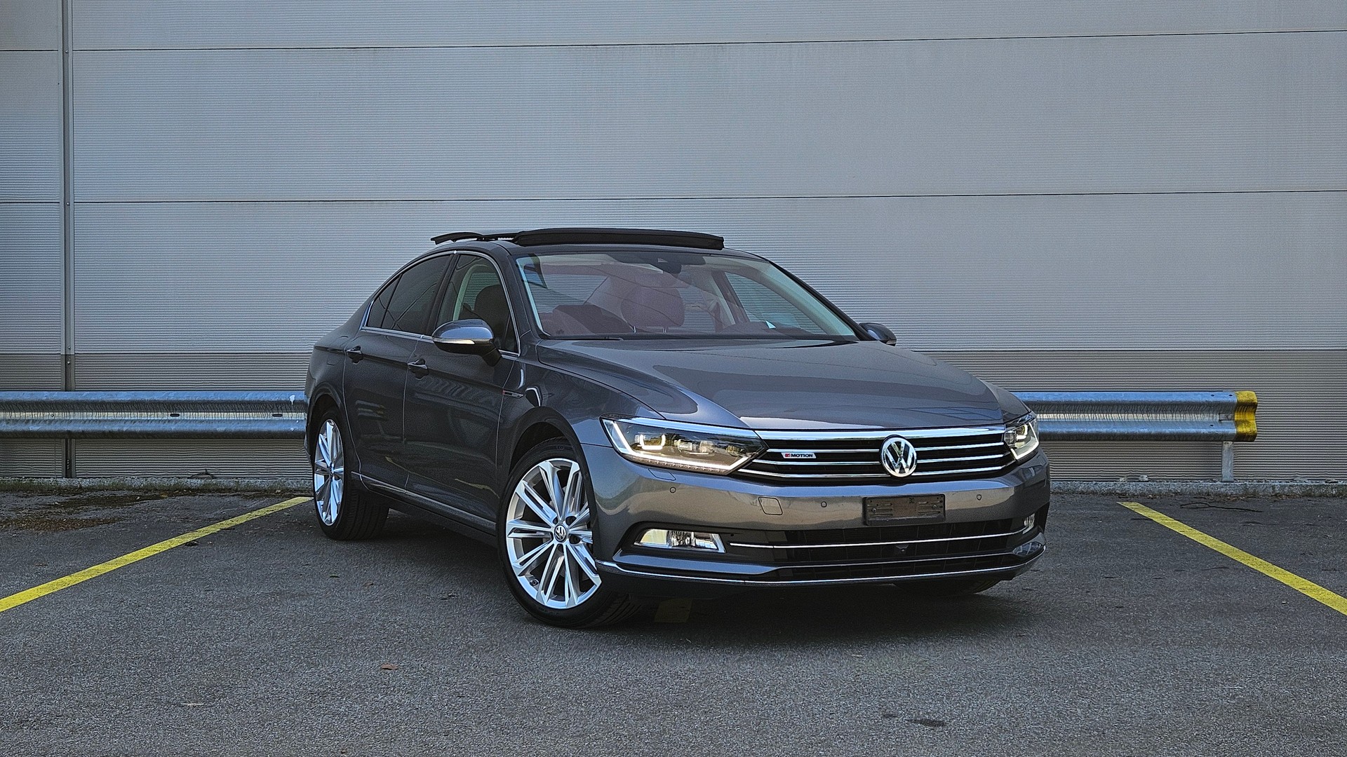 VW Passat 2.0 TSI BMT Highline 4Motion DSG-image-1