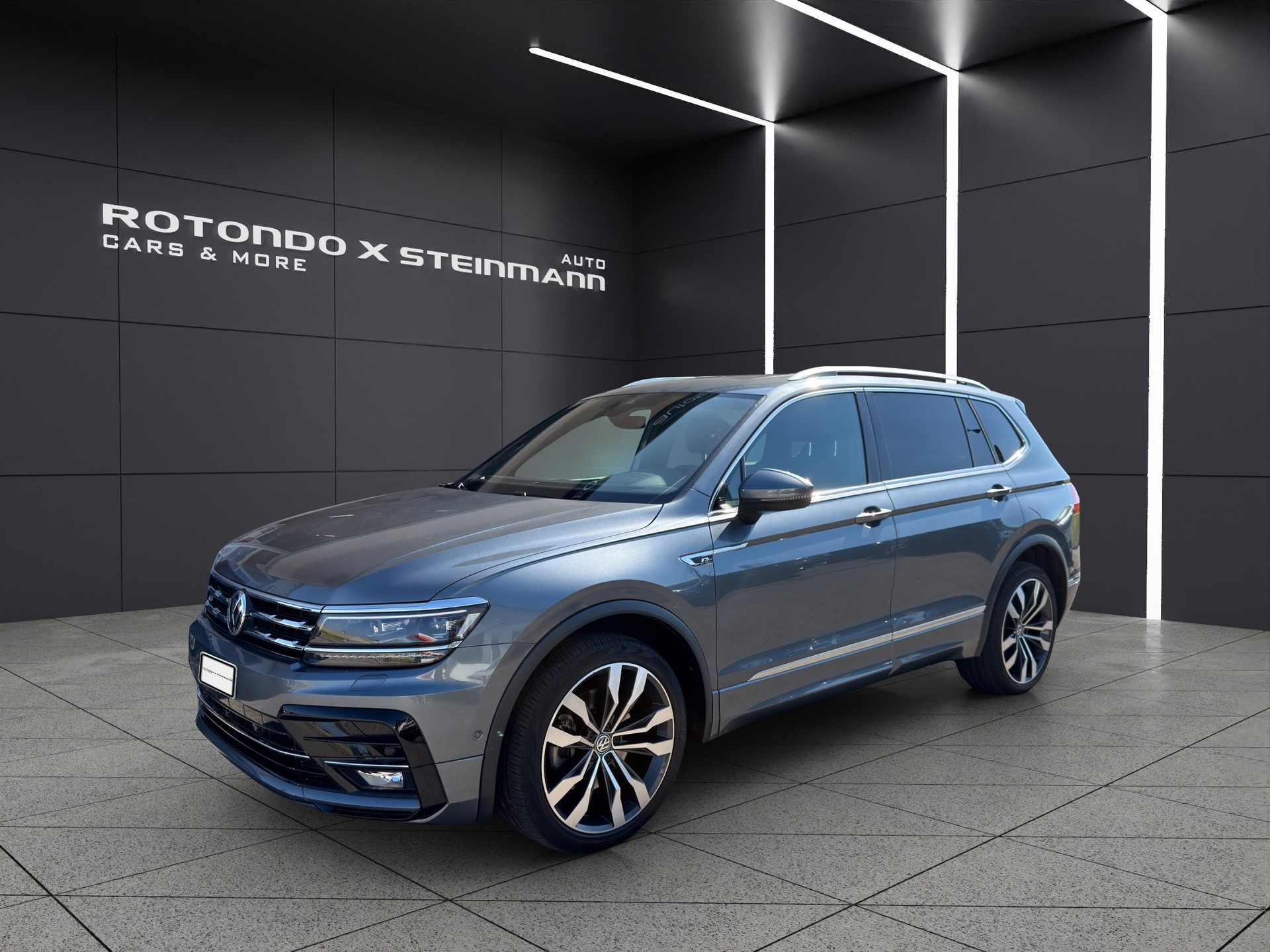 VW R-Line High Line-image-0