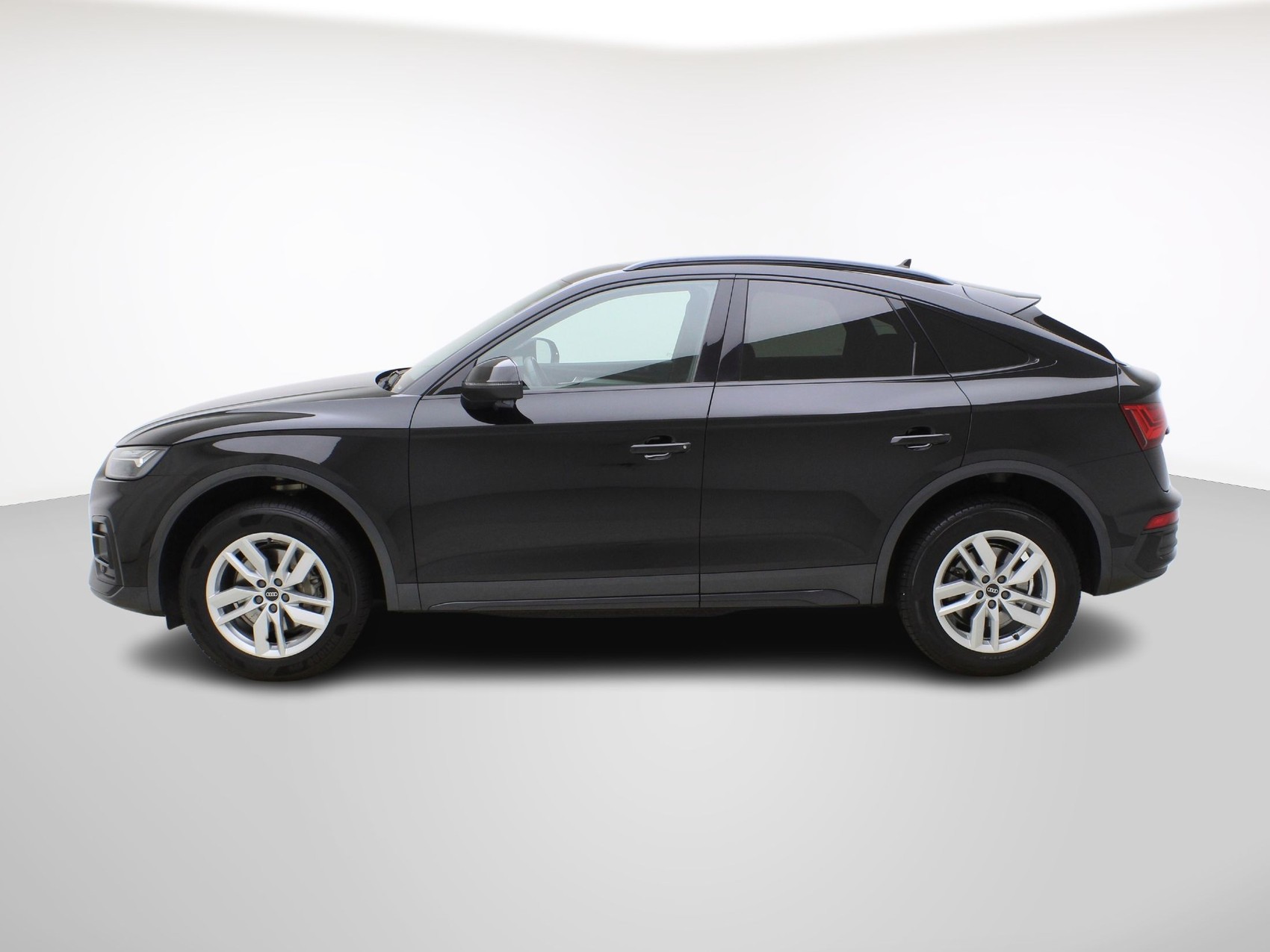 AUDI Q5 Sportback 45 TFSI Advanced quattro S-Tronic-image-2