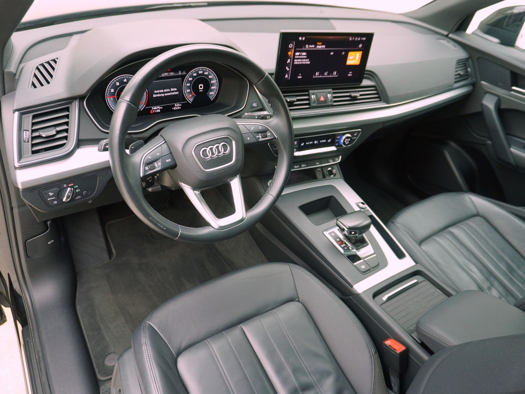 AUDI Q5 Sportback 45 TFSI Advanced quattro S-Tronic-image-8