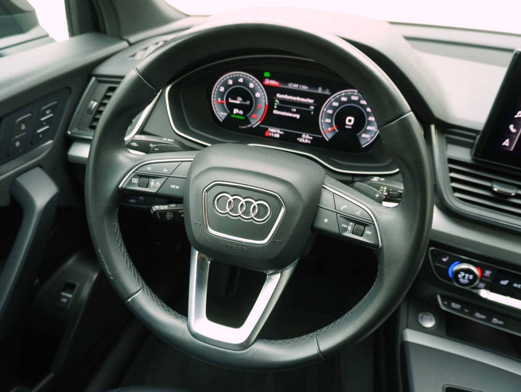 AUDI Q5 Sportback 45 TFSI Advanced quattro S-Tronic-image-17