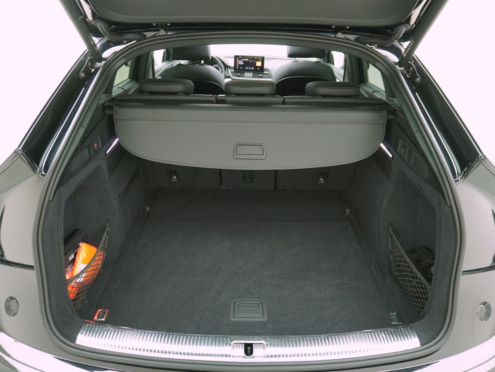 AUDI Q5 Sportback 45 TFSI Advanced quattro S-Tronic-image-12