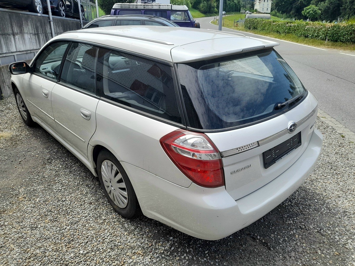 SUBARU Legacy 2.0R AWD Swiss-image-2