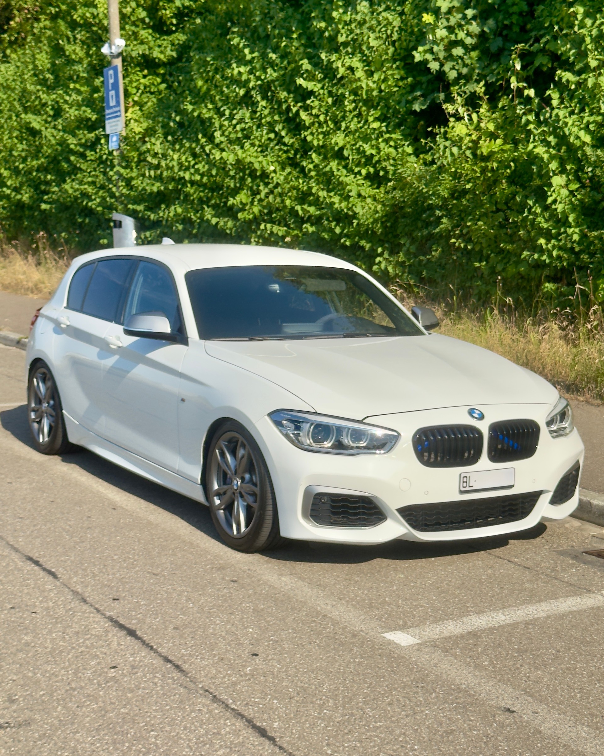 BMW M140i xDrive-image-1