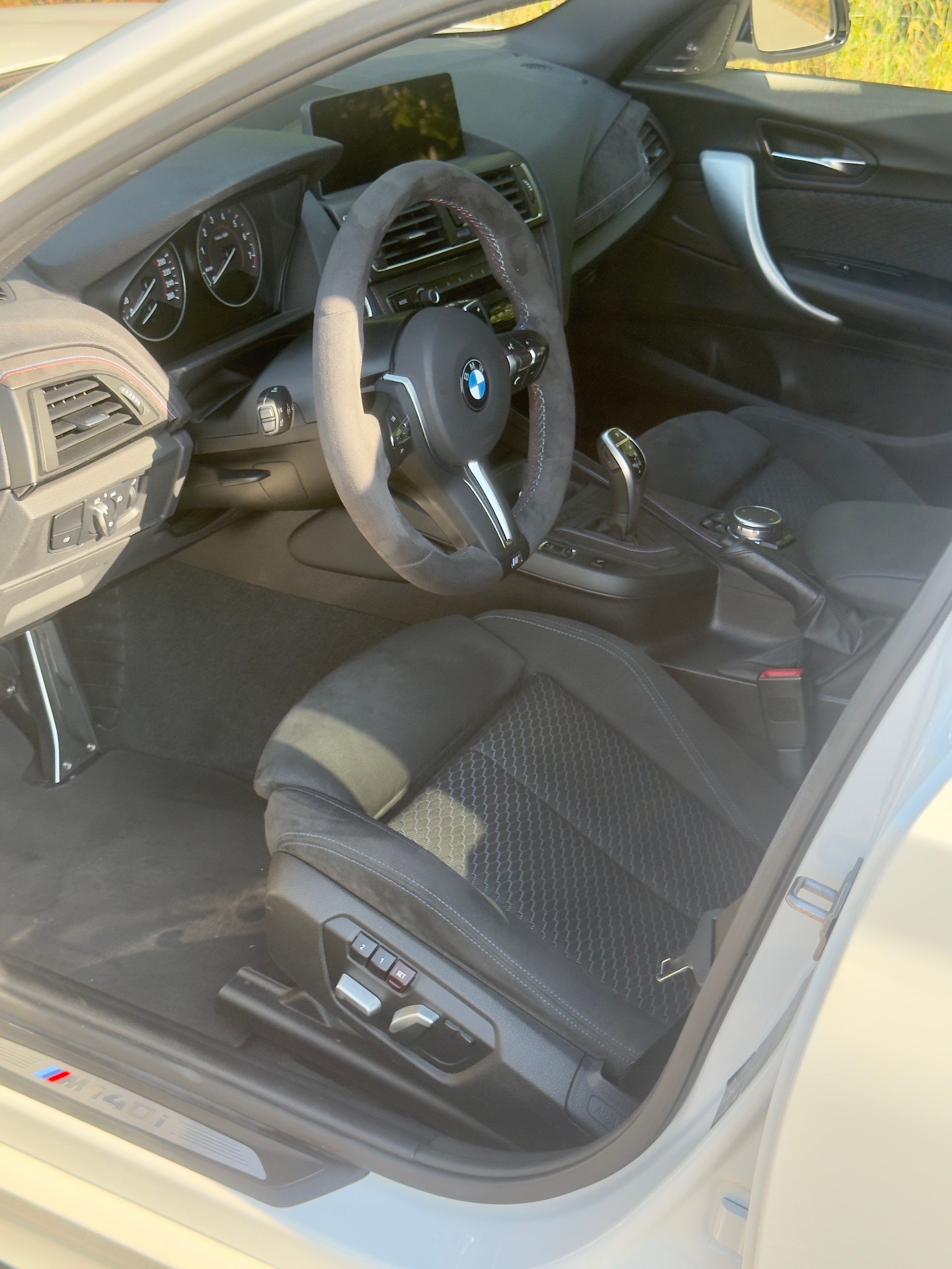 BMW M140i xDrive-image-3