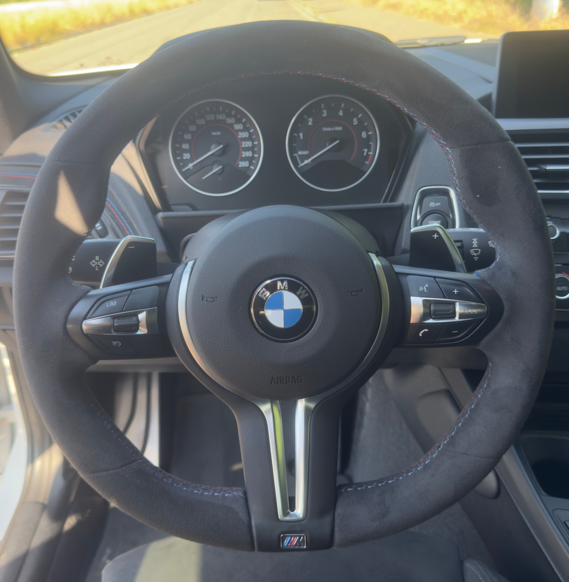 BMW M140i xDrive-image-5